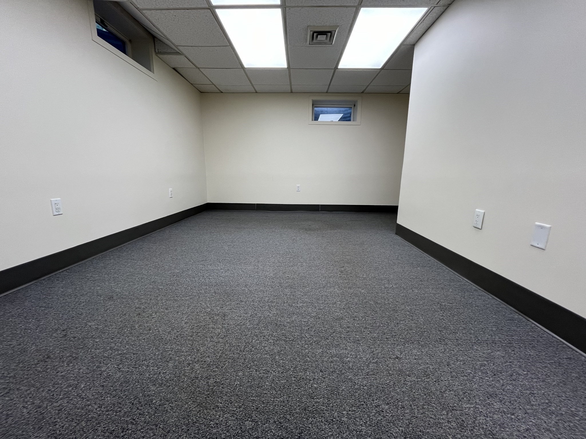 205 Willow St, Hamilton, MA 01982 - Image 7