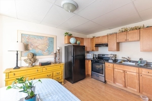 202 Washington St, Apt 1F