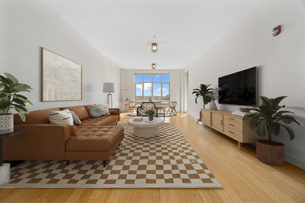 150 Dorchester Ave #607, Boston, MA 02127