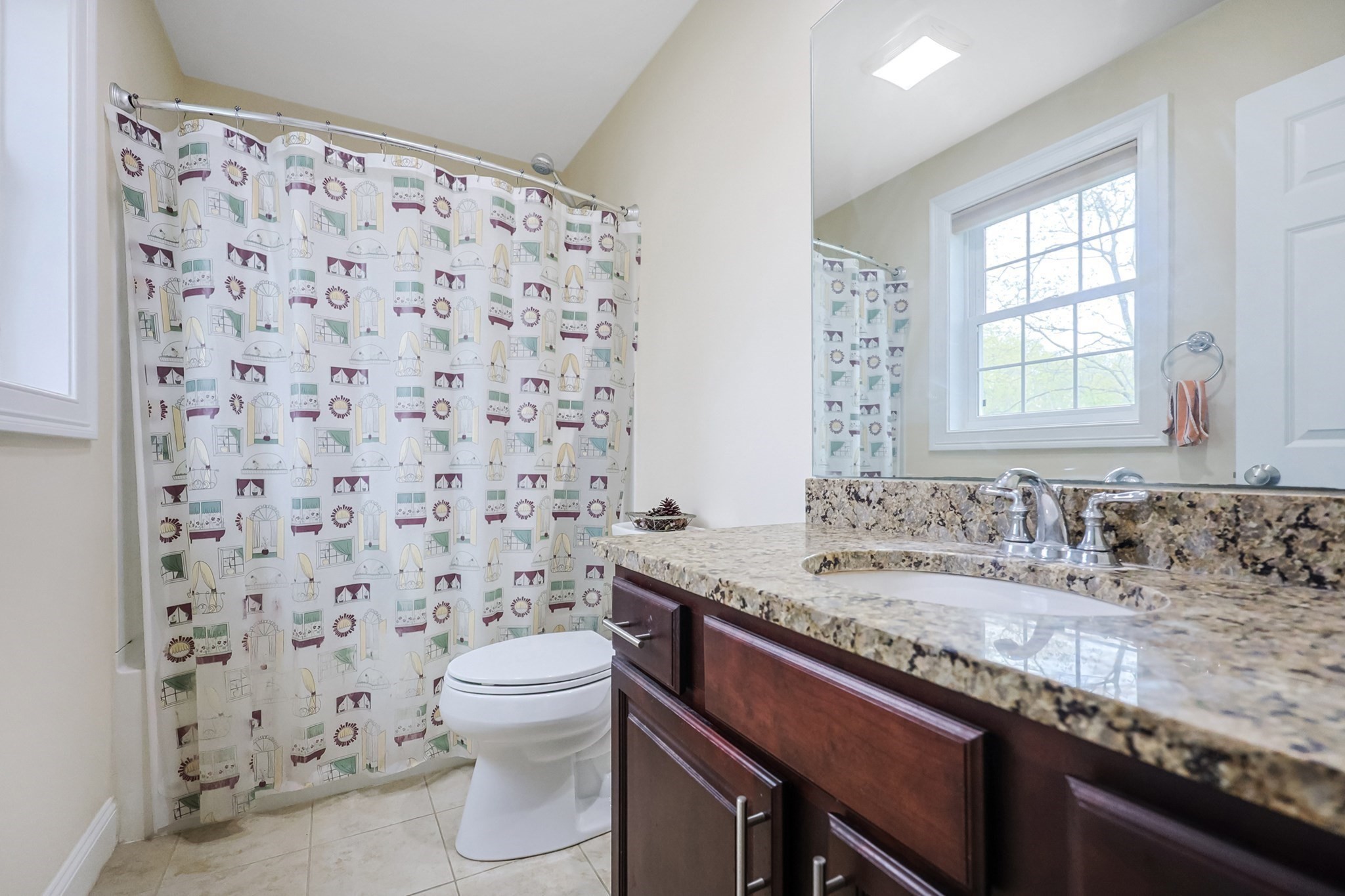 holliston - #73370071