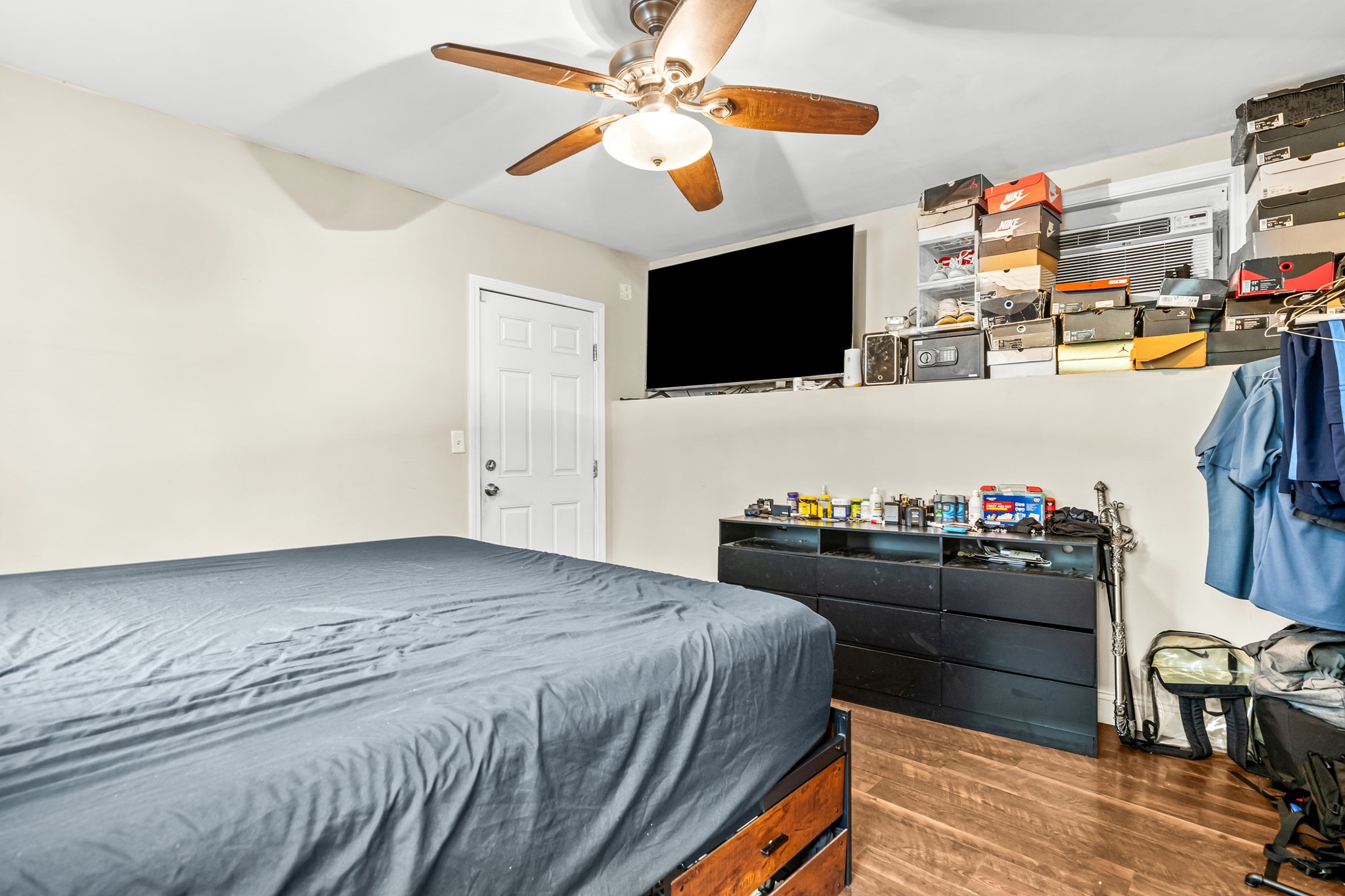 stoneham - #73370286