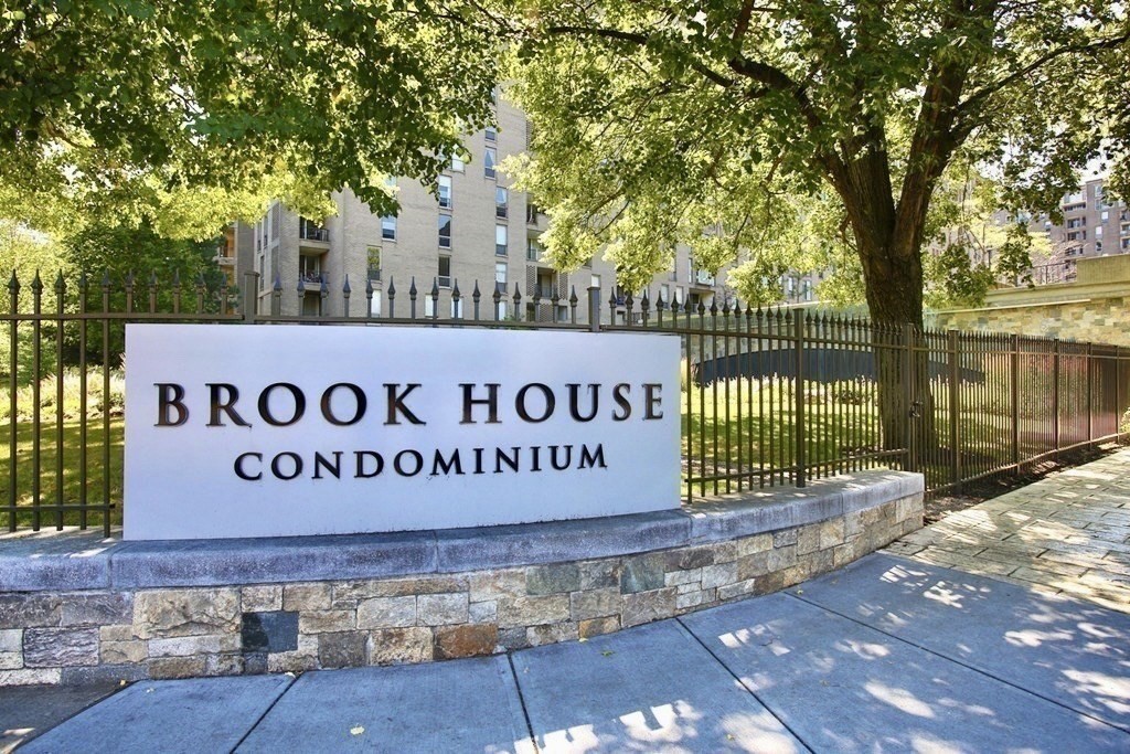 brookline - #73370814