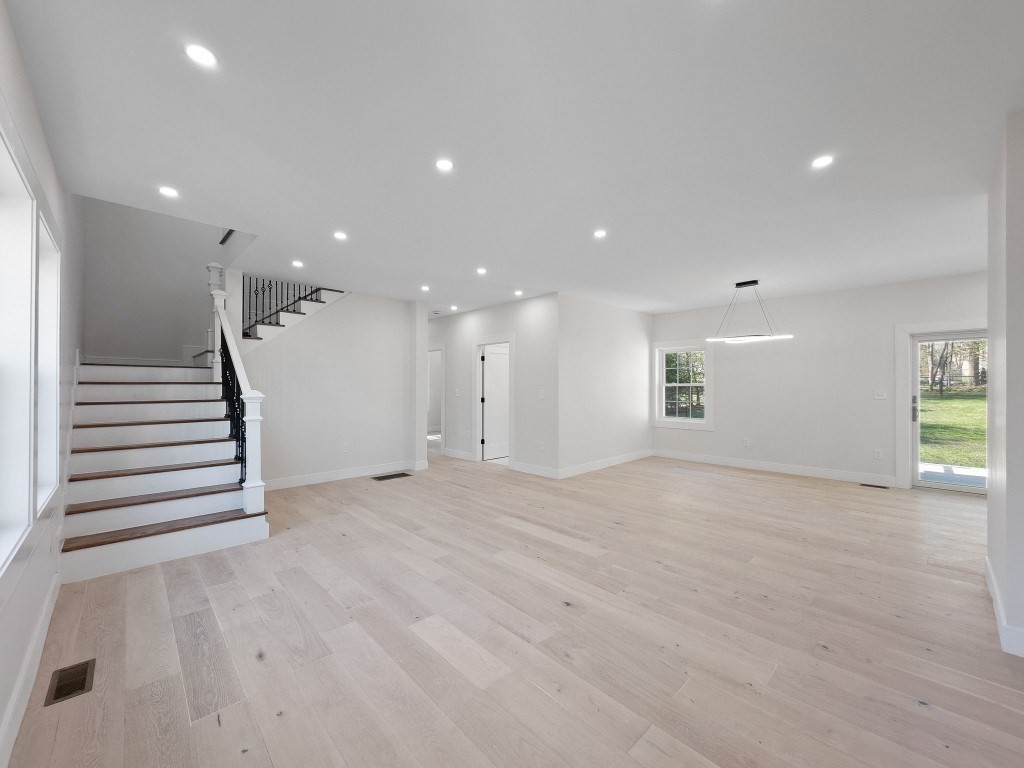 north-andover - #73372144
