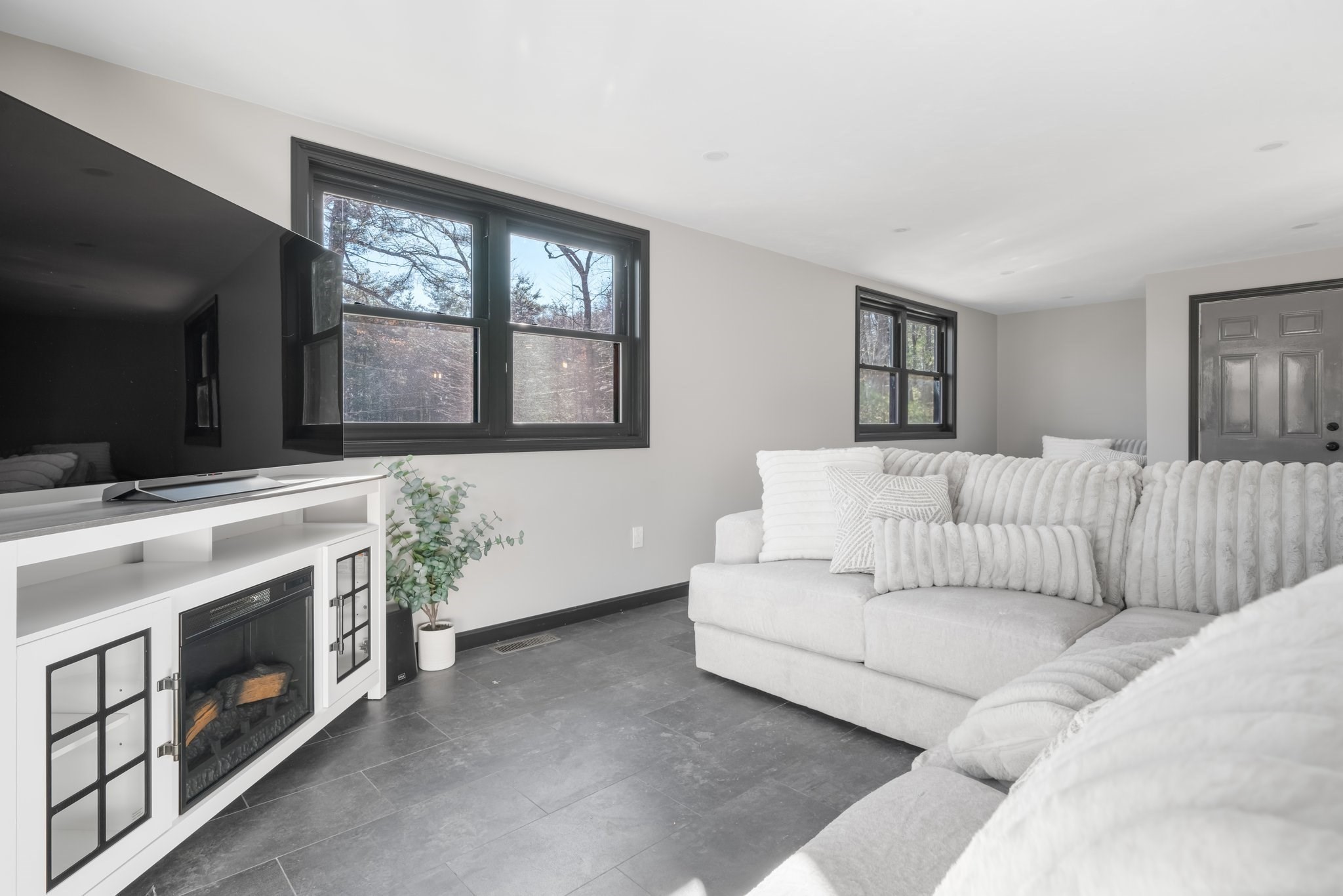 2 Stuart Rd, Sterling, MA 01564 - Image 26