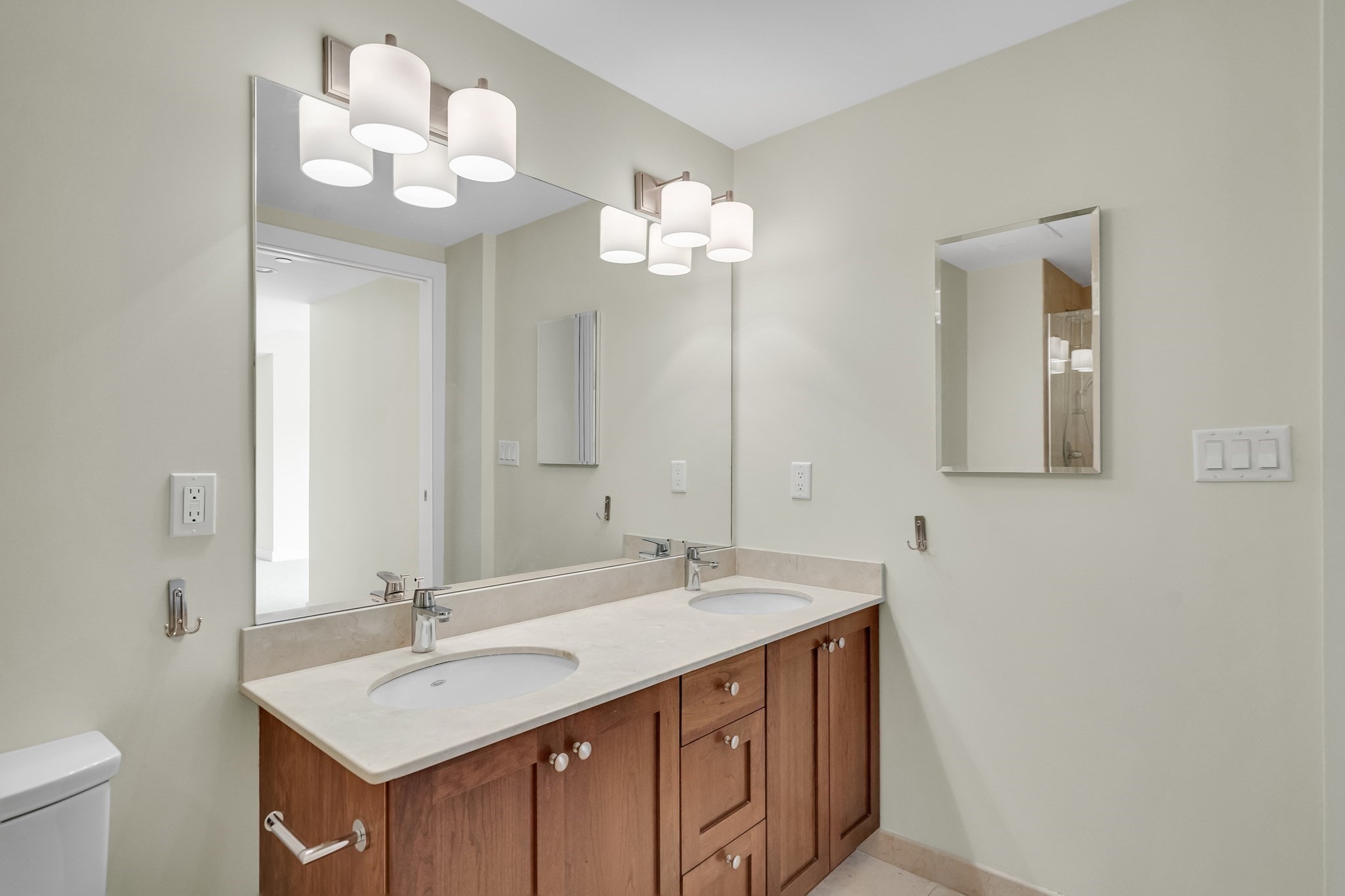 brookline - #73373657