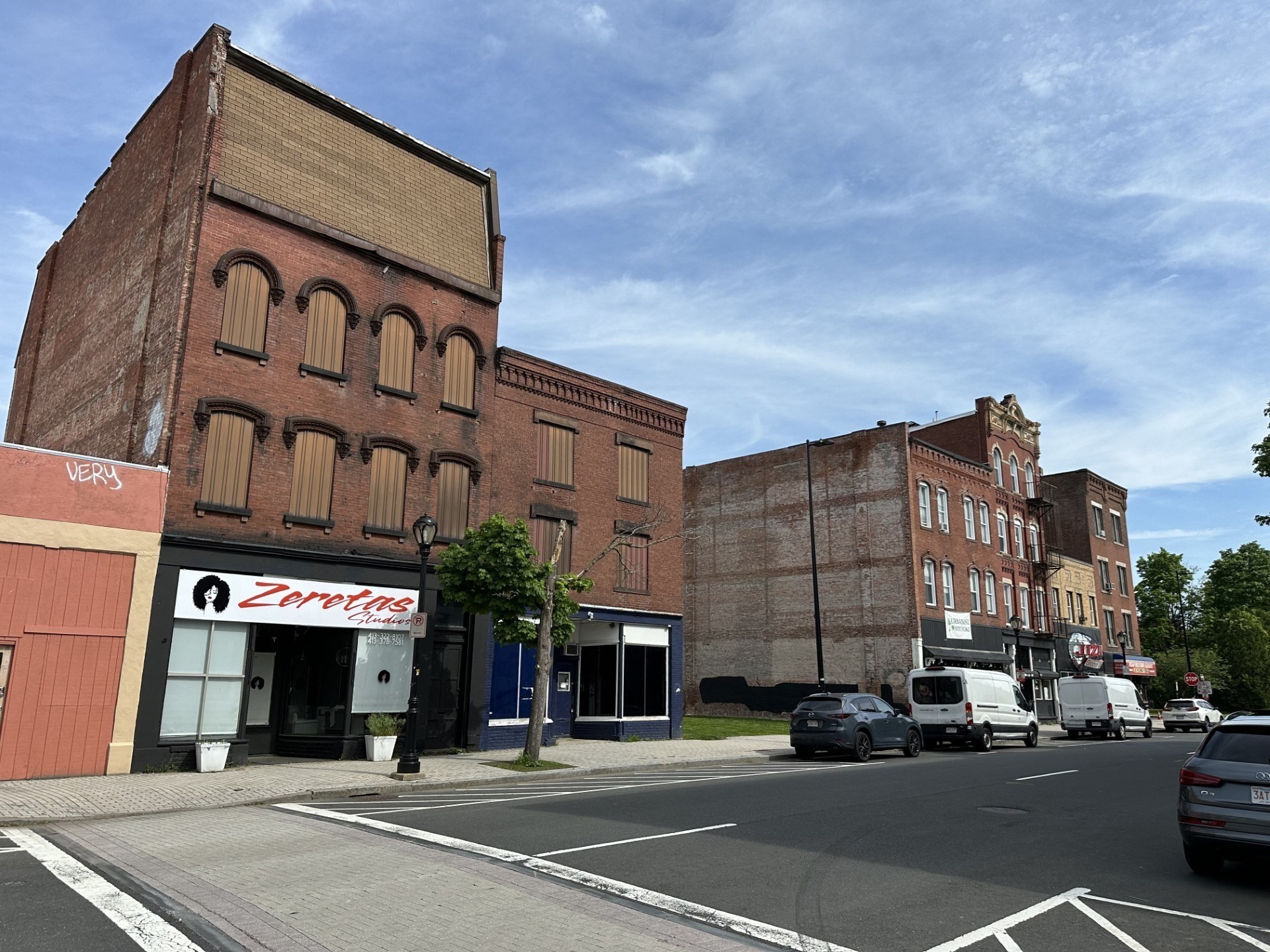 117 High St, Holyoke, MA 01040 - Image 3