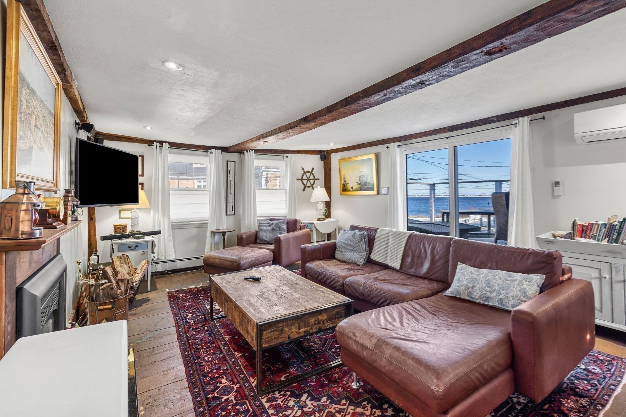 newburyport - #73373803