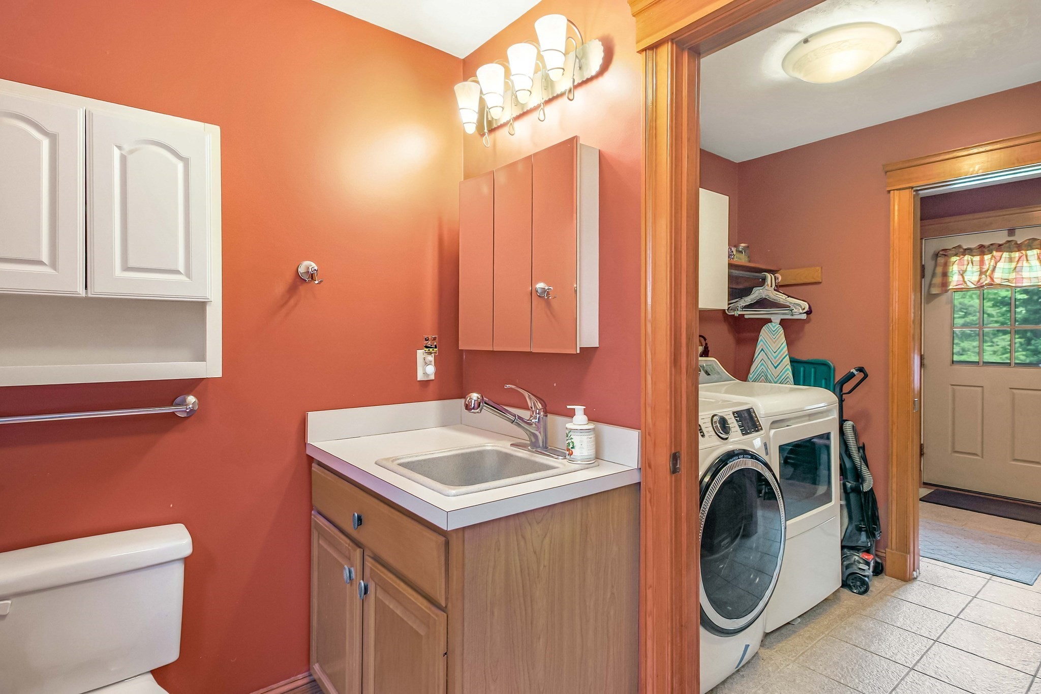 24 Manchaug Rd, Sutton, MA 01590 - Image 8