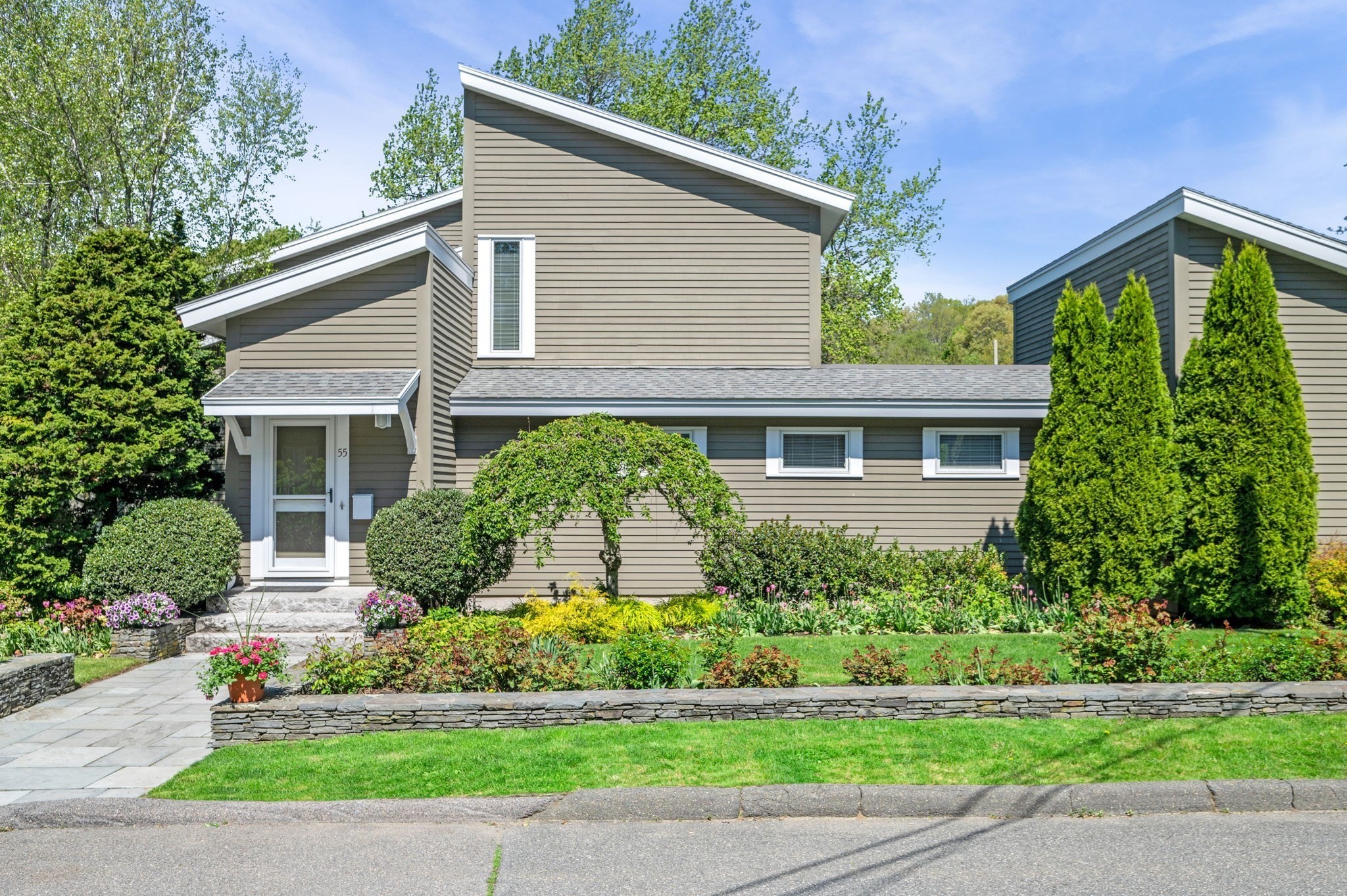 55 Stony Brook Rd, Marblehead, MA 01945