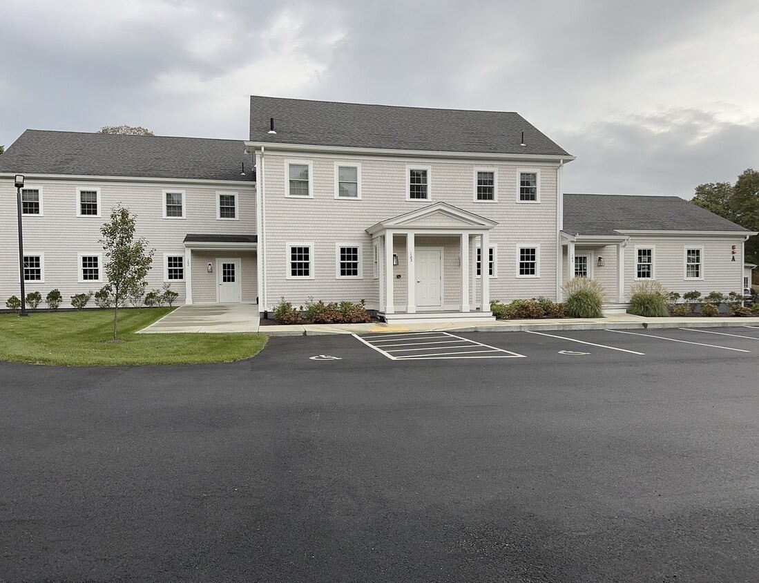 100 Dillingham Ave Unit A104, Falmouth, MA 02540 - Image 2
