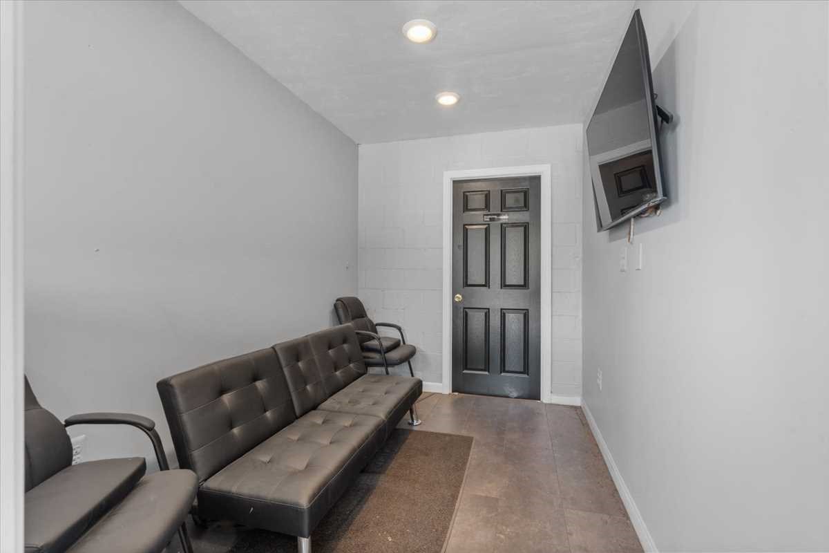 28 Canal Street, Millbury, MA 01527 - Image 11