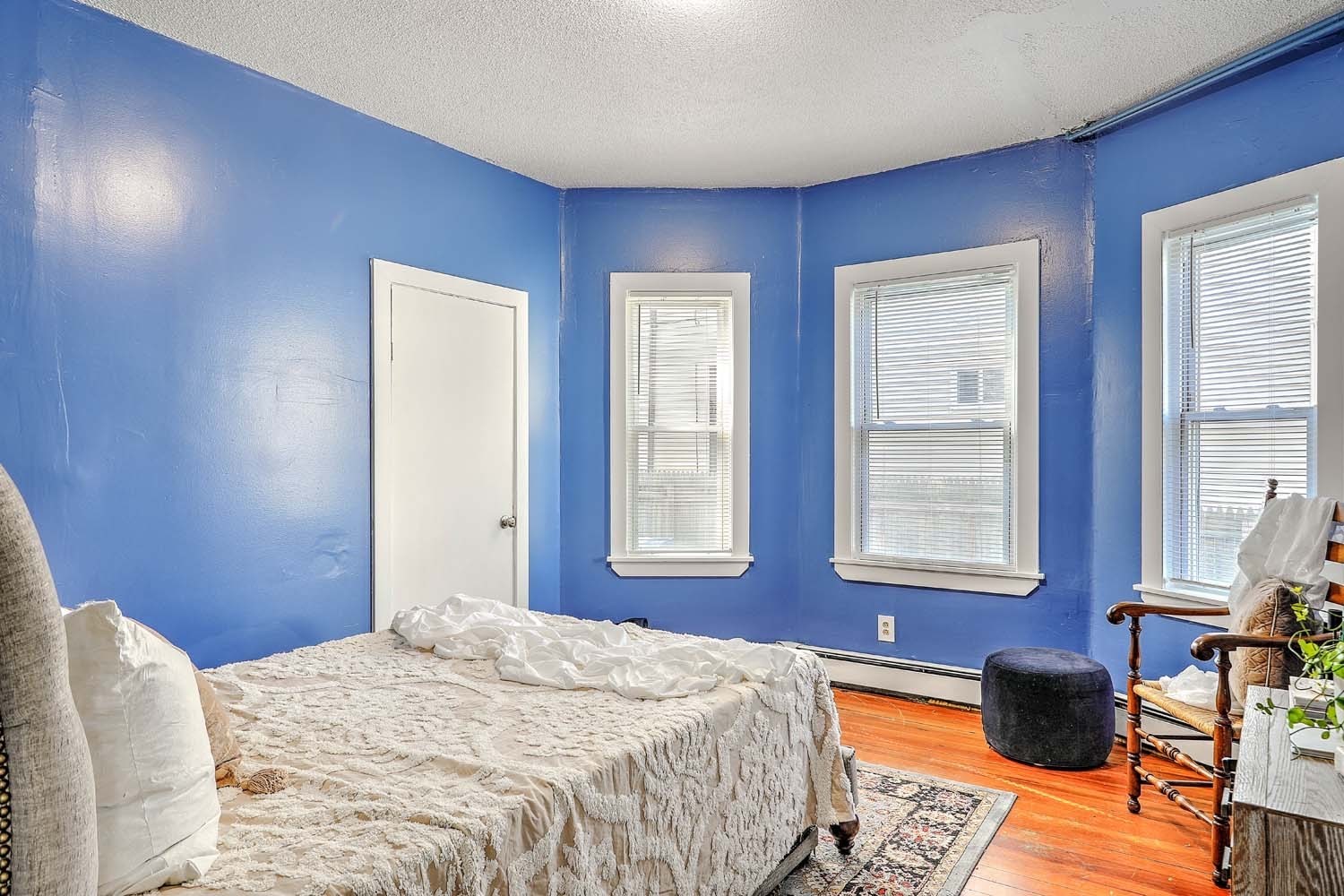 dorchester - #73375949