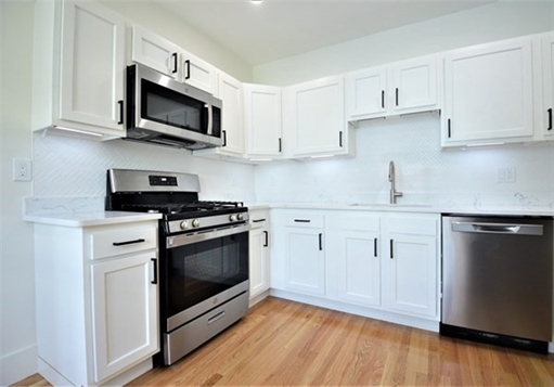 27 Ransom Rd., Apt 2