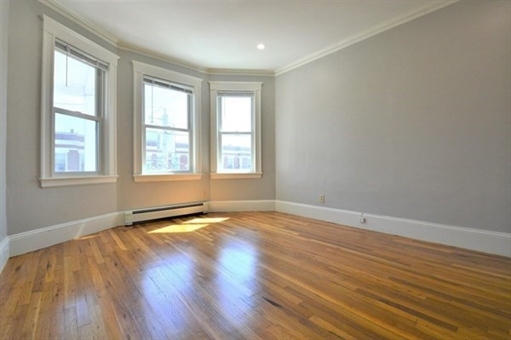 27 Ransom Rd., Apt 2