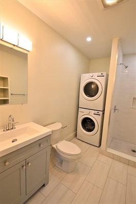 27 Ransom Rd., Apt 2