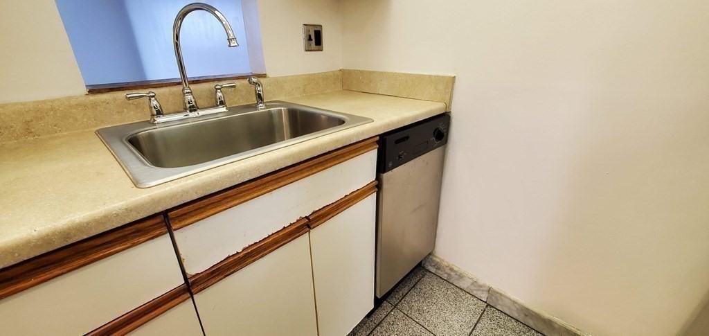 133 Commander Shea Blvd Unit 315, Quincy, MA 02171 - Image 10