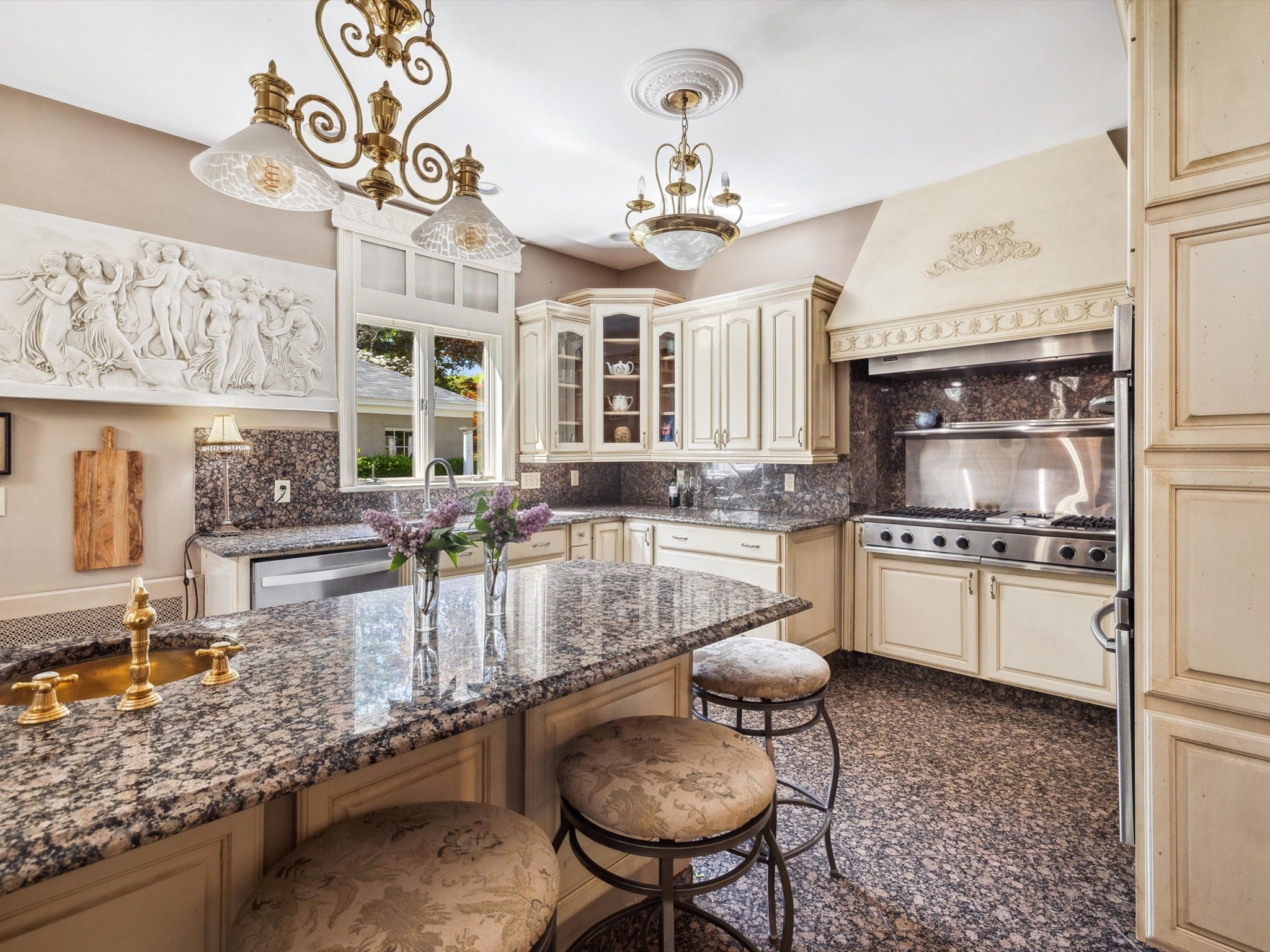 31 Lenox St, Worcester, MA 01602 - Image 15