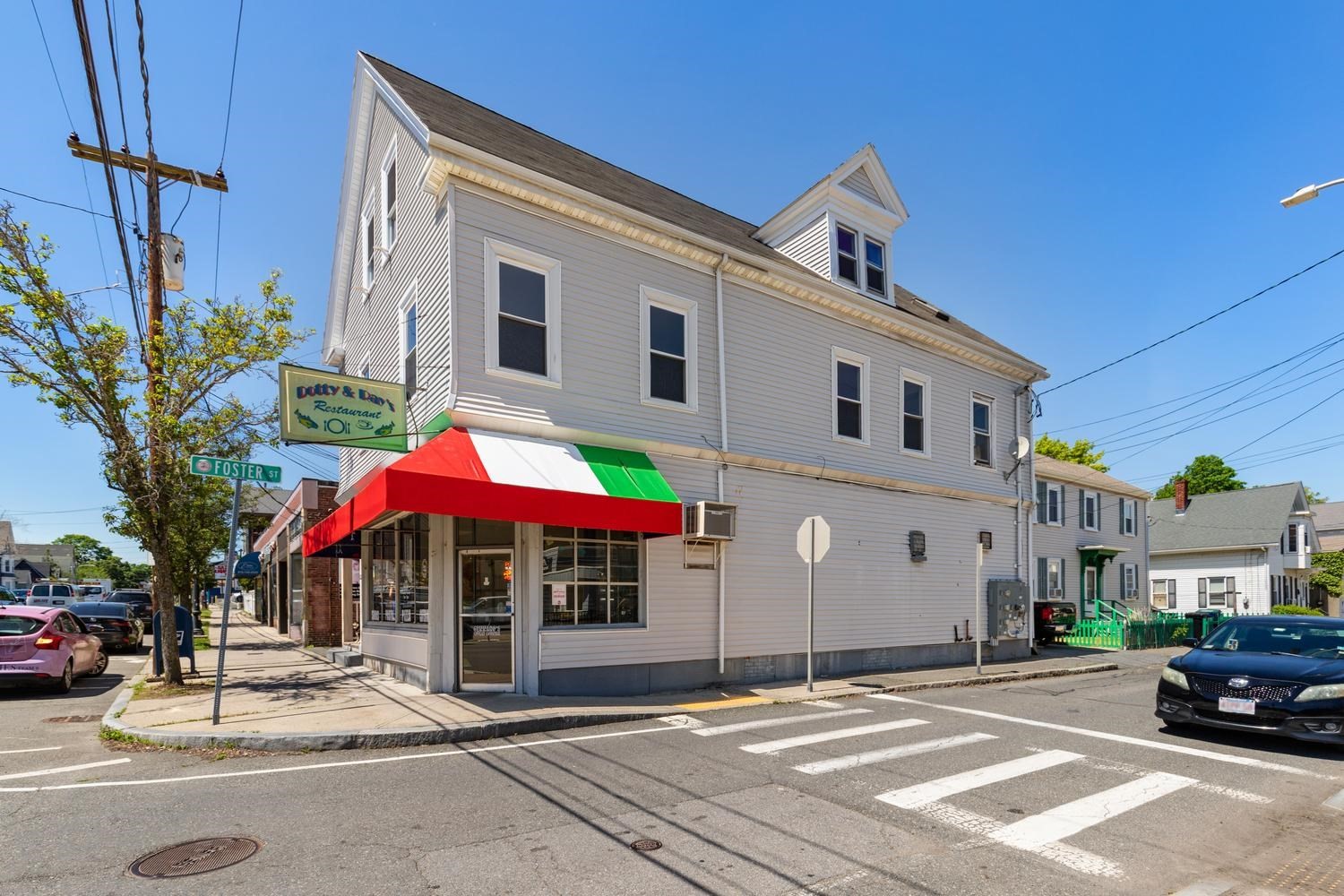 112 North St, Salem, MA 01970