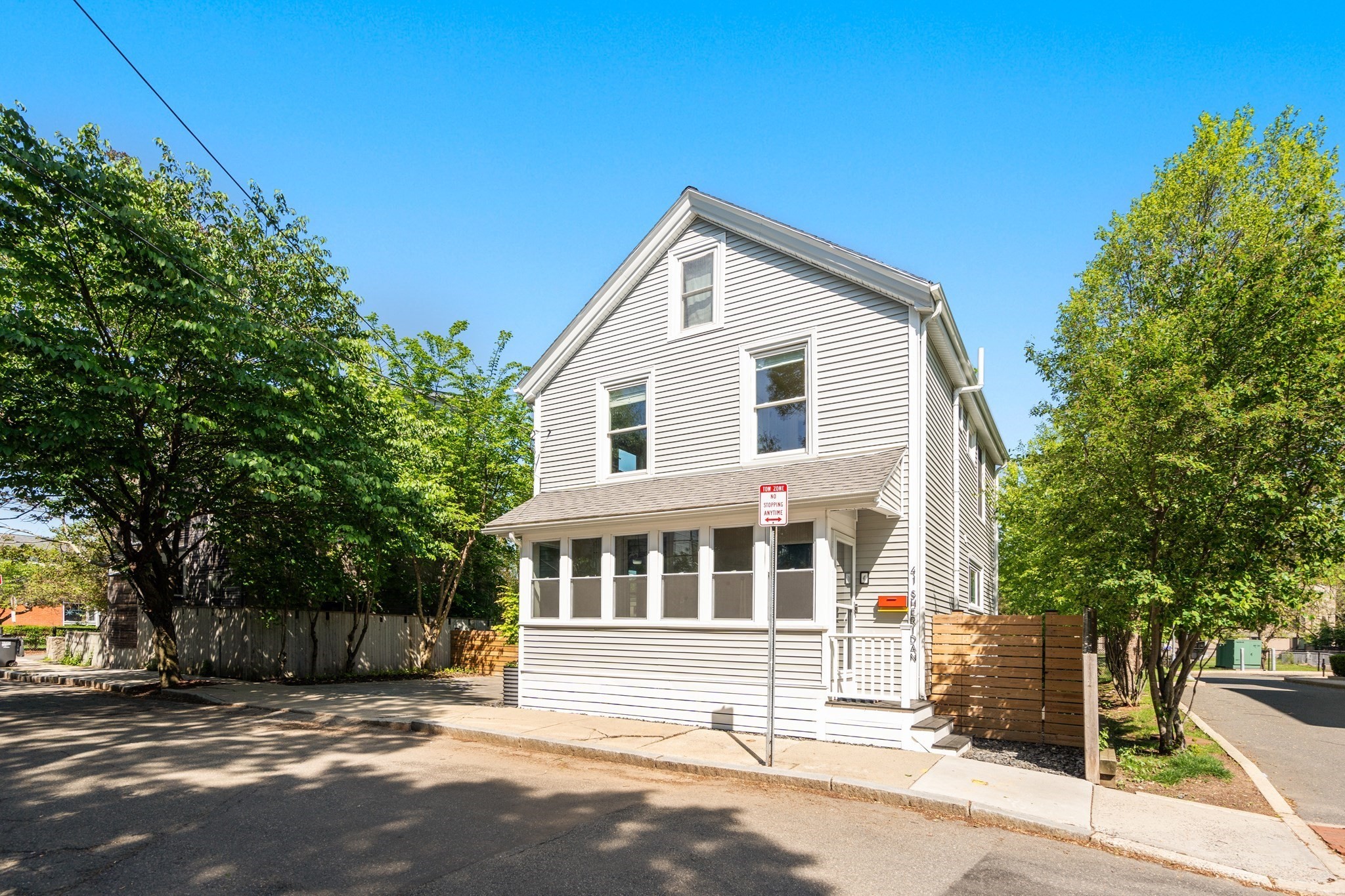 41 Sheridan St, Cambridge, MA 02140