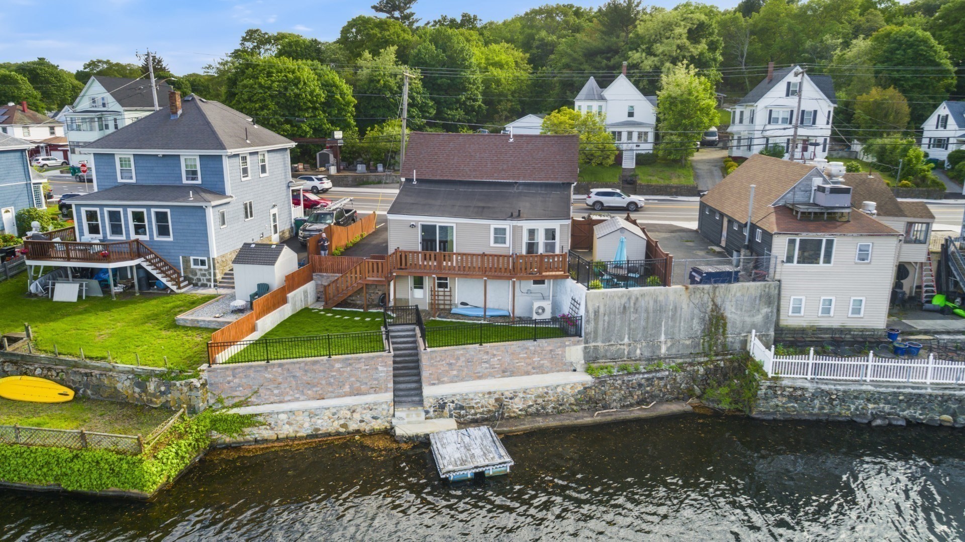 lynn - #73378493