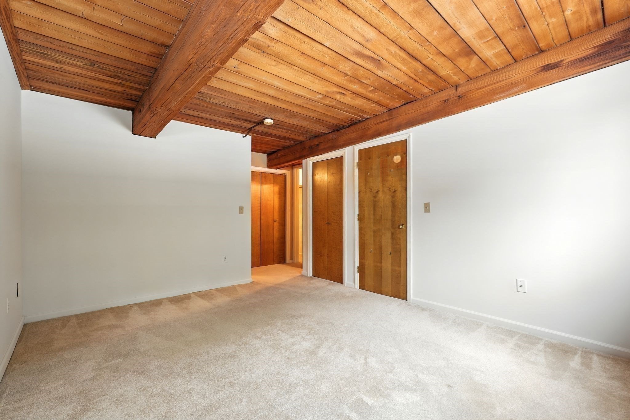 south-hadley - #73378718