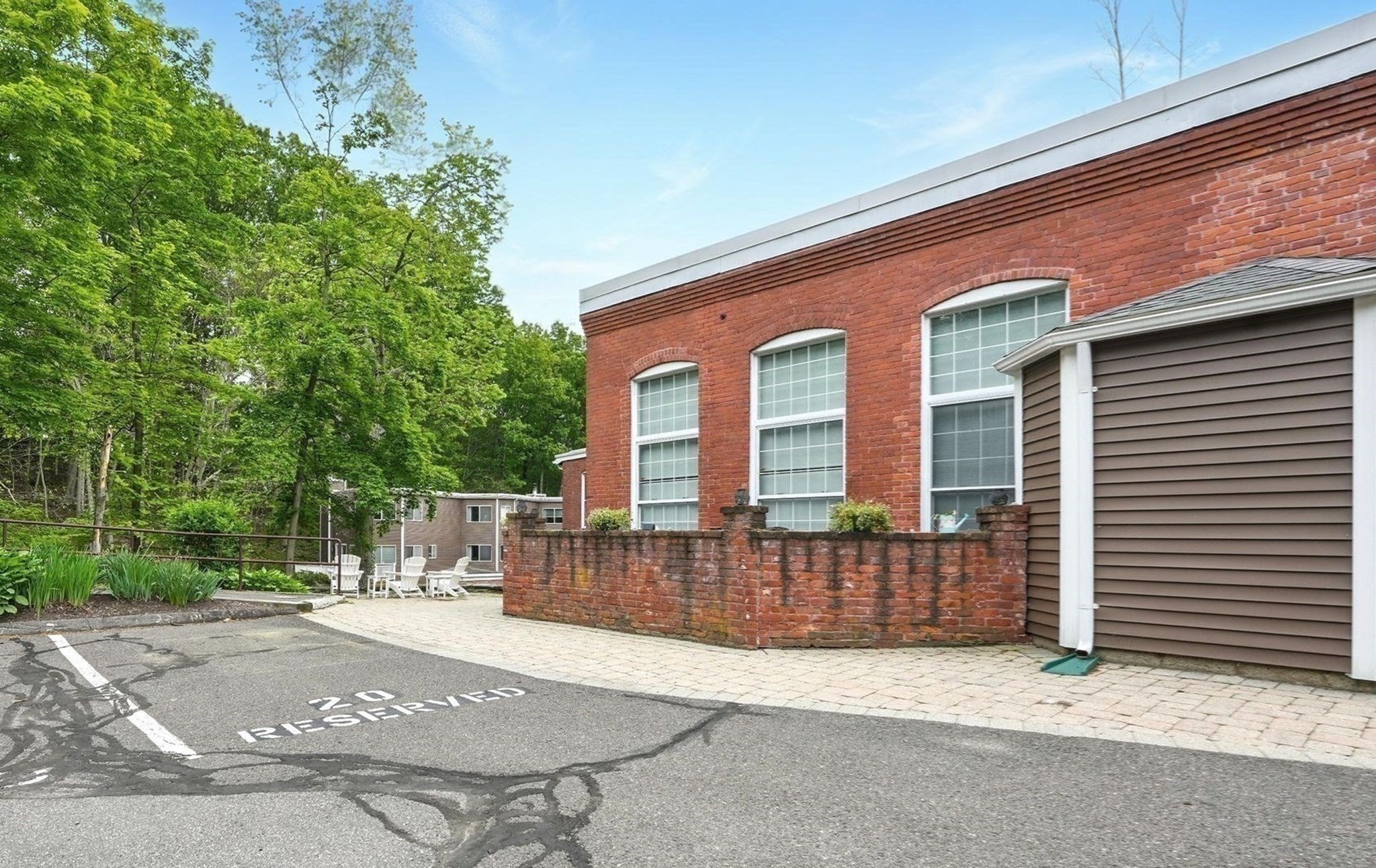 south-hadley - #73378718