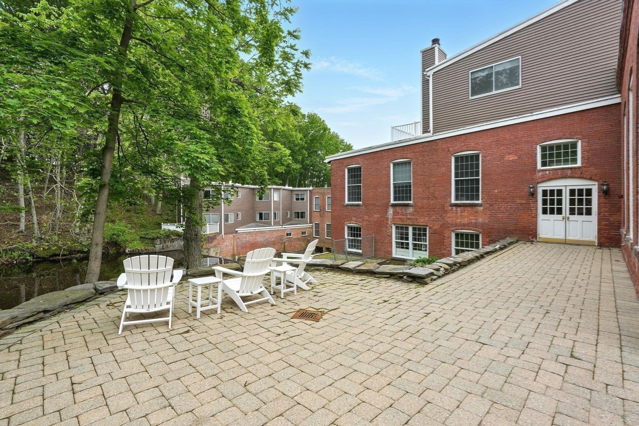 south-hadley - #73378718