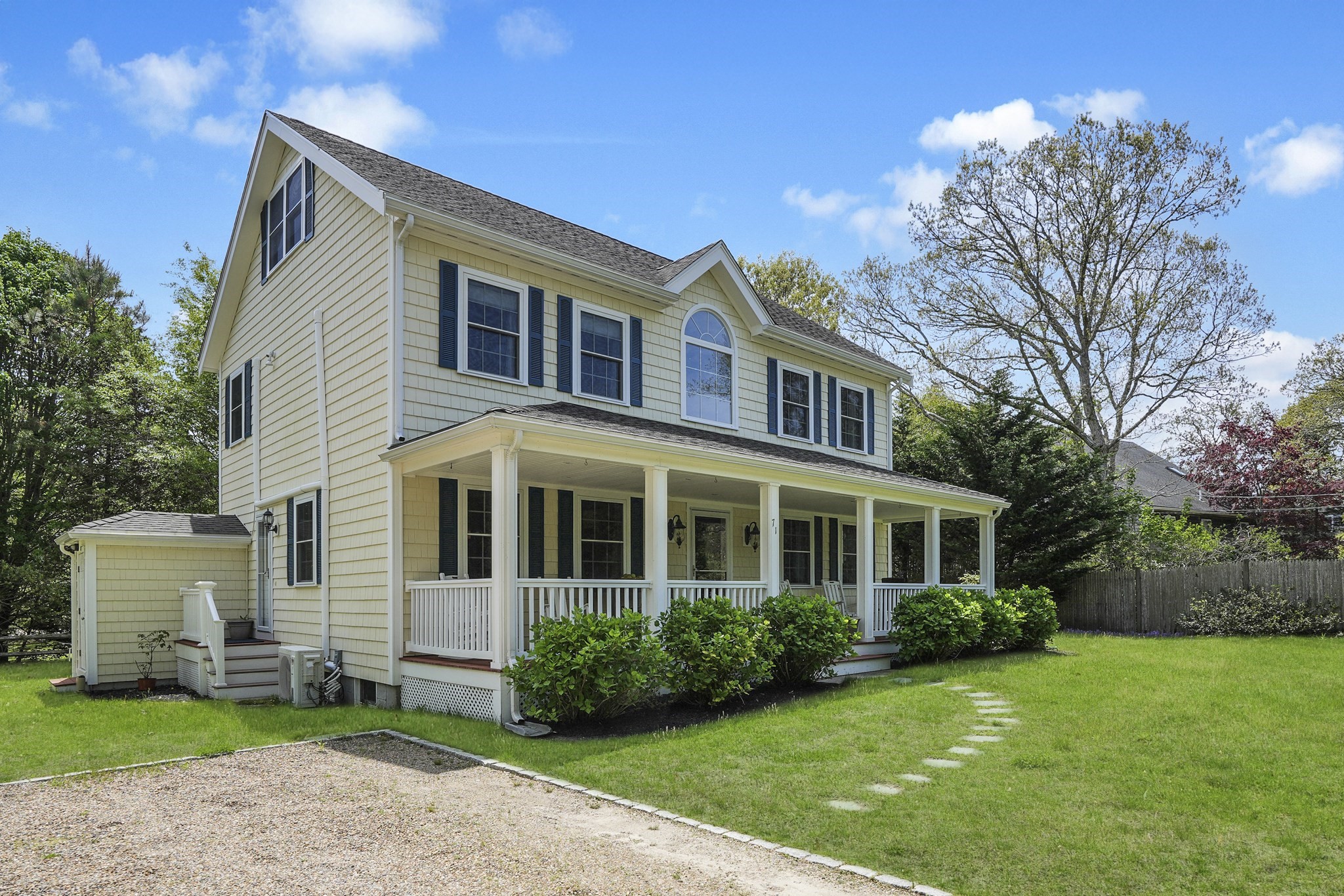 71 Sixth Street N, Edgartown, MA 02539