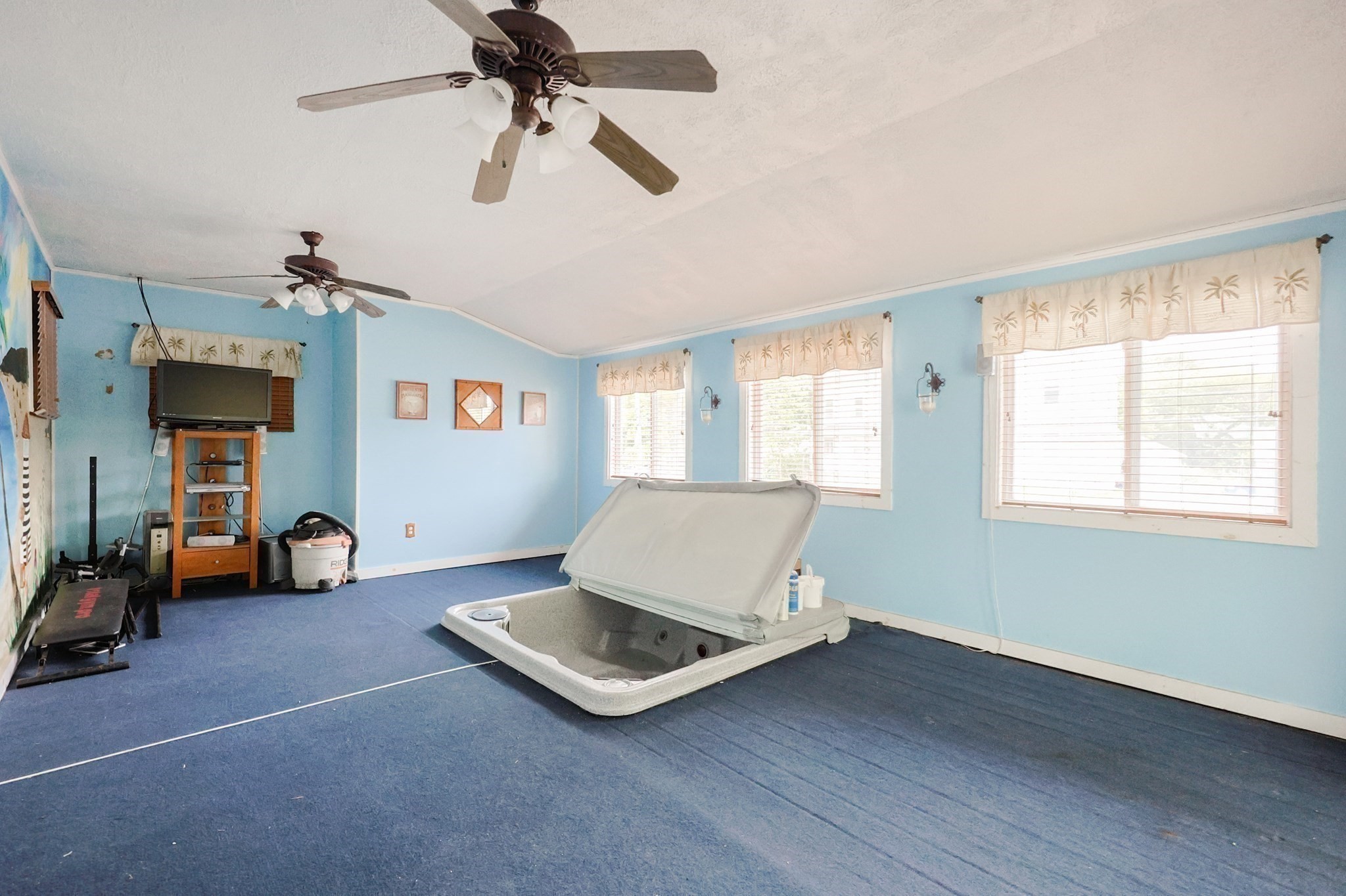 attleboro - #73379019