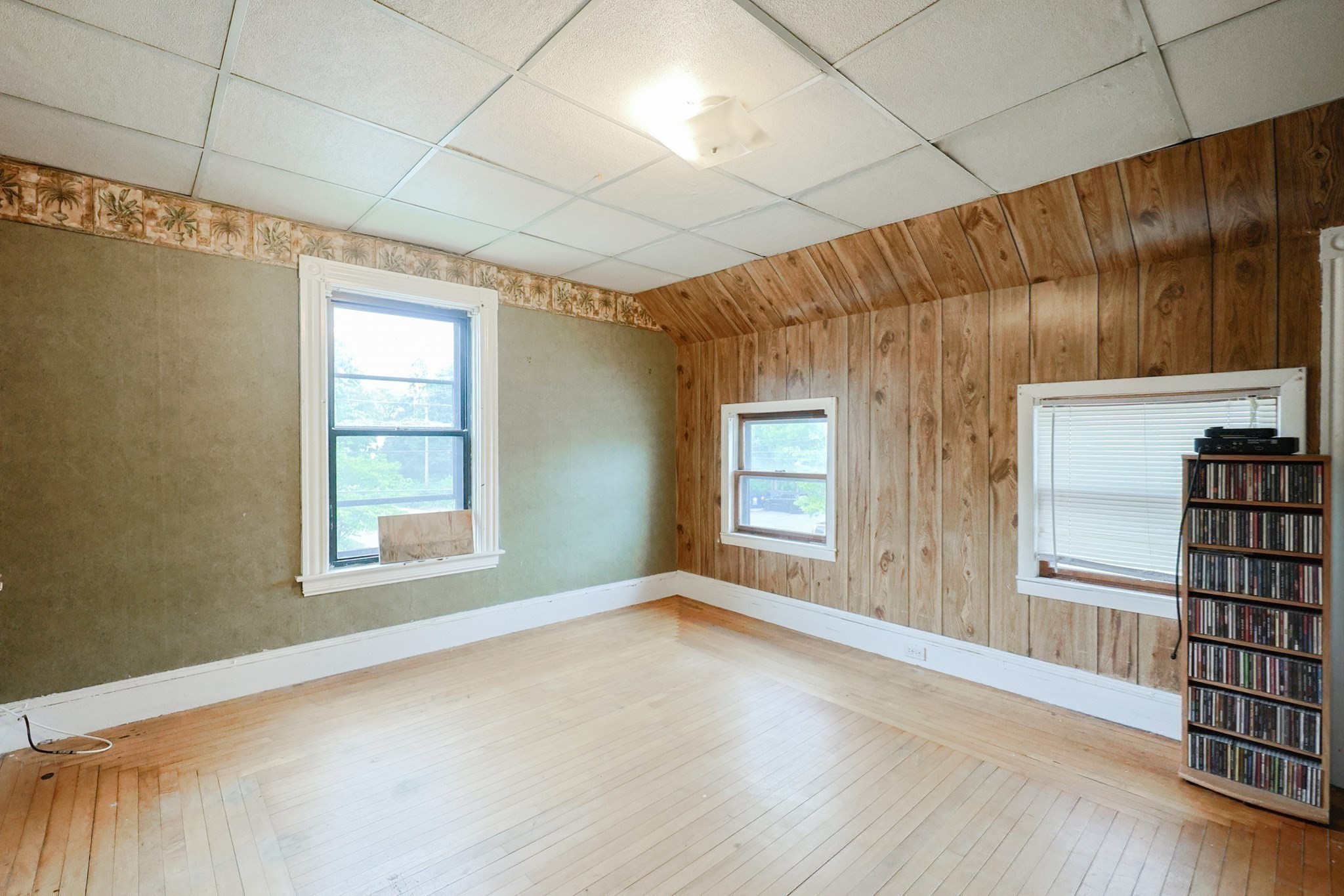 attleboro - #73379019