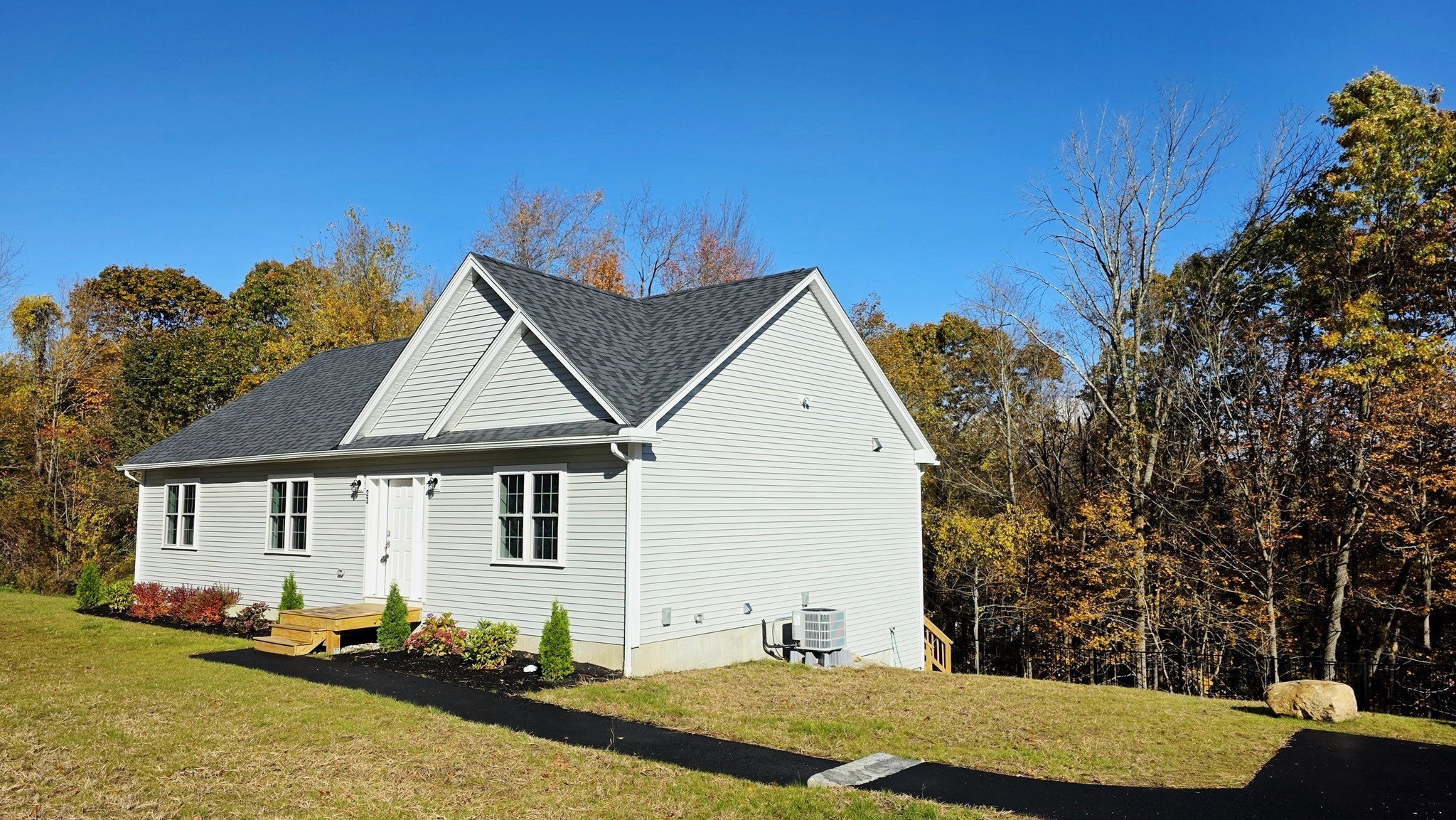 23 South St, Leicester, MA 01611 - Image 4