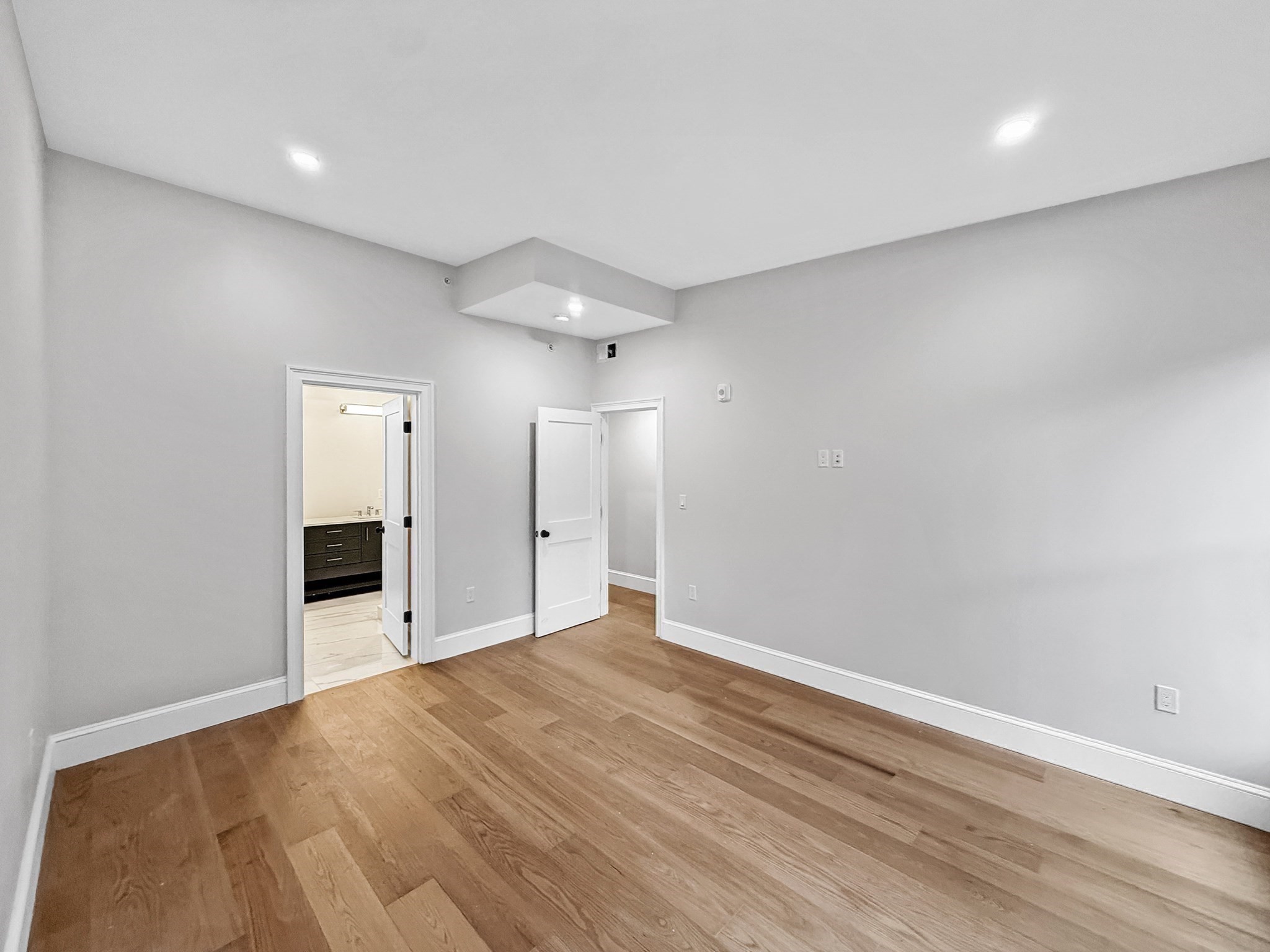 south-end - #73380073