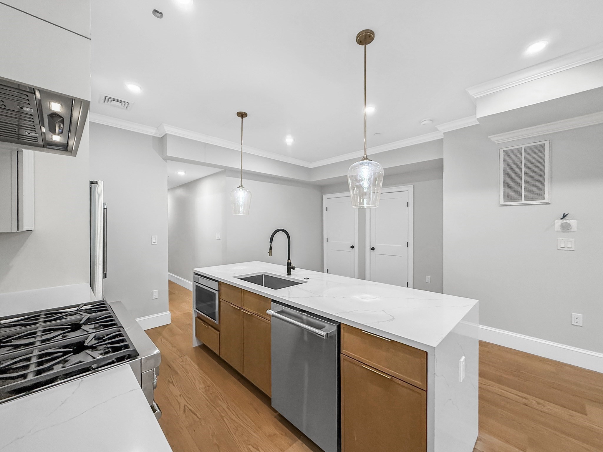 south-end - #73380073
