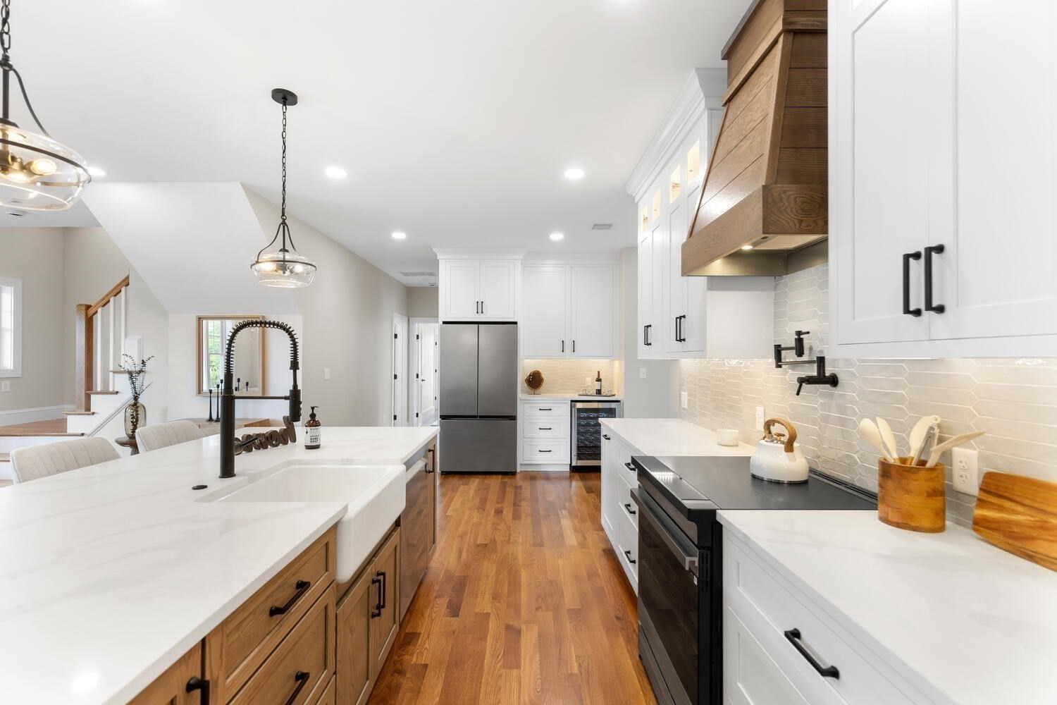 woburn - #73380585