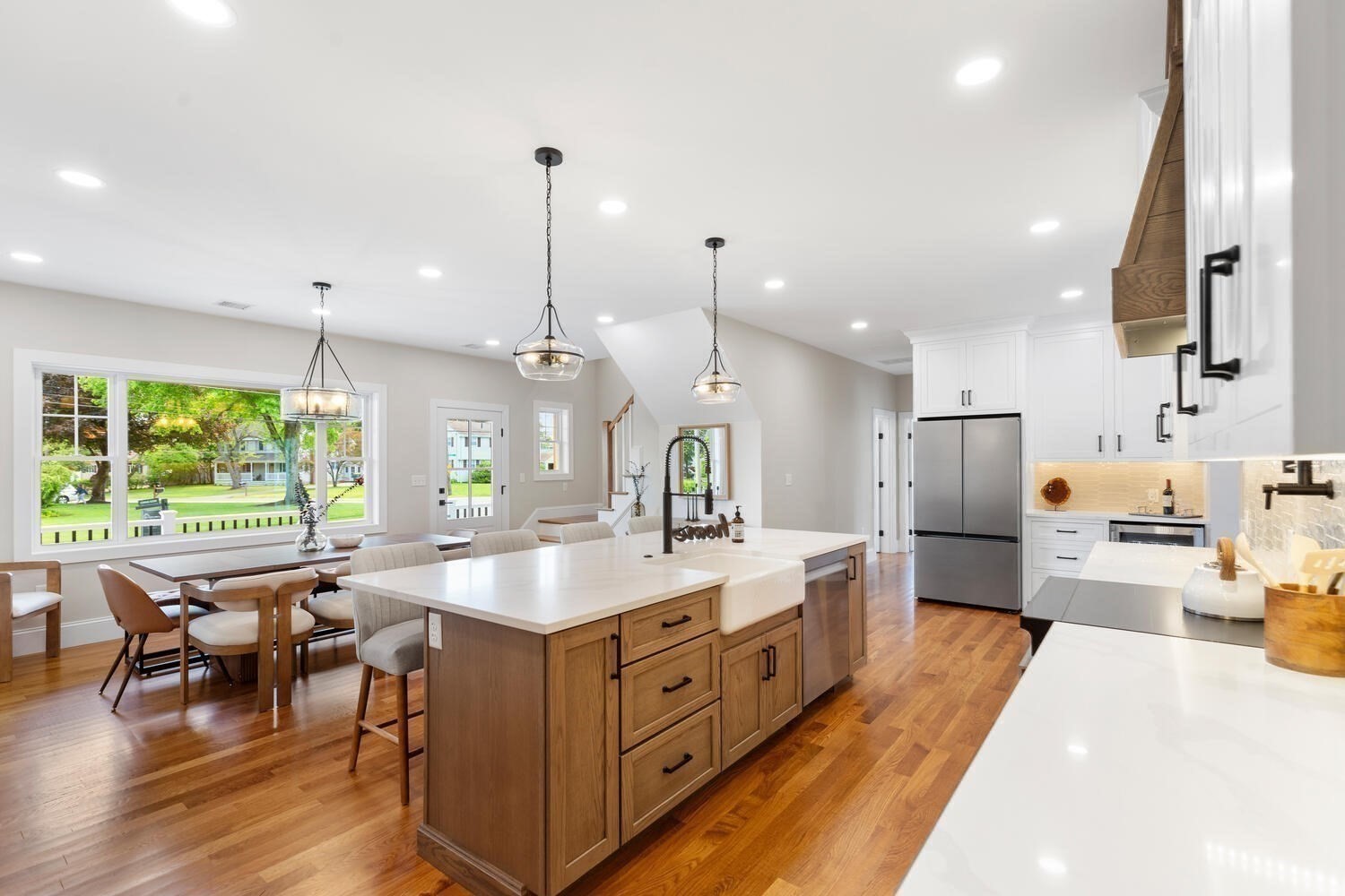woburn - #73380585
