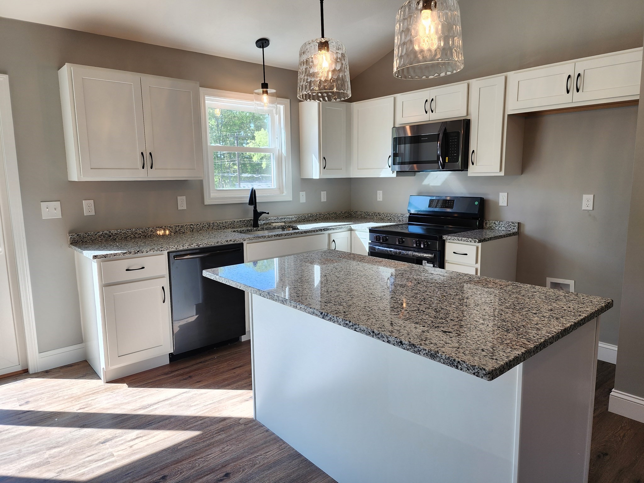 20 Marjorie St, Orange, MA 01364 - Image 3