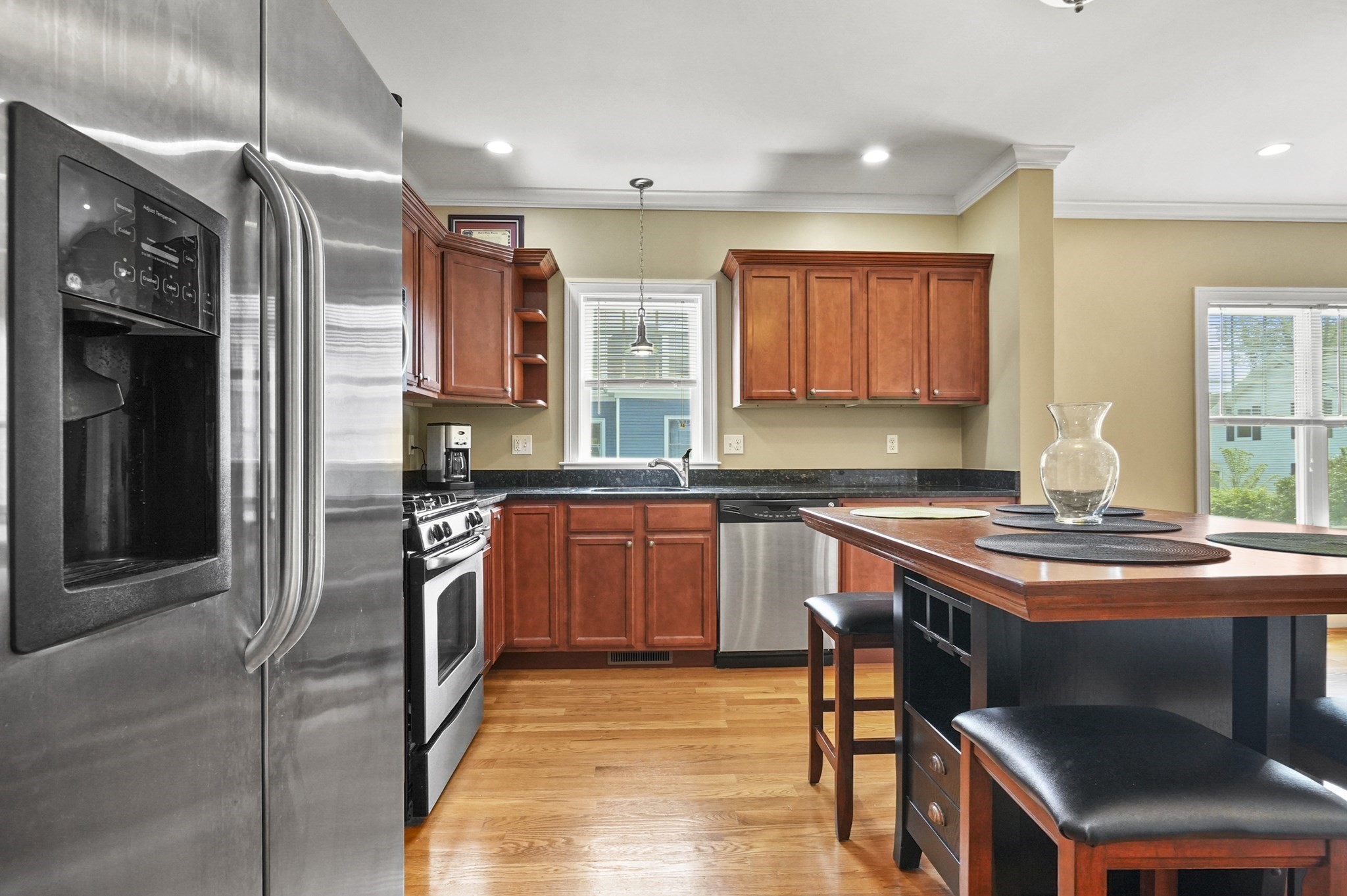 waltham - #73380877