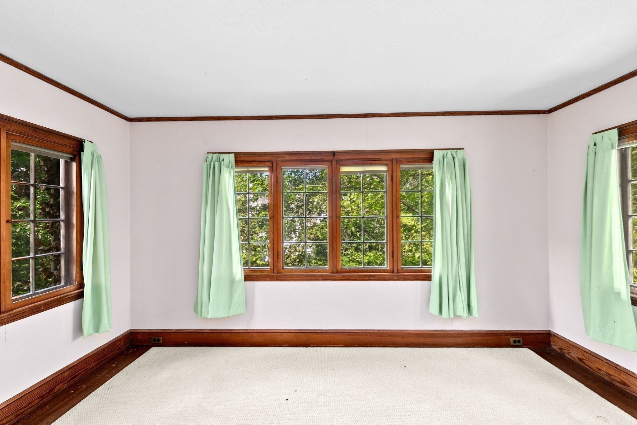 wellesley - #73381446