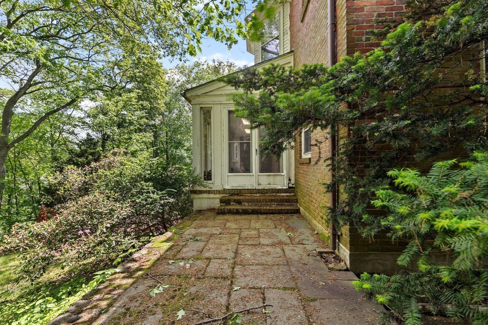 wellesley - #73381446