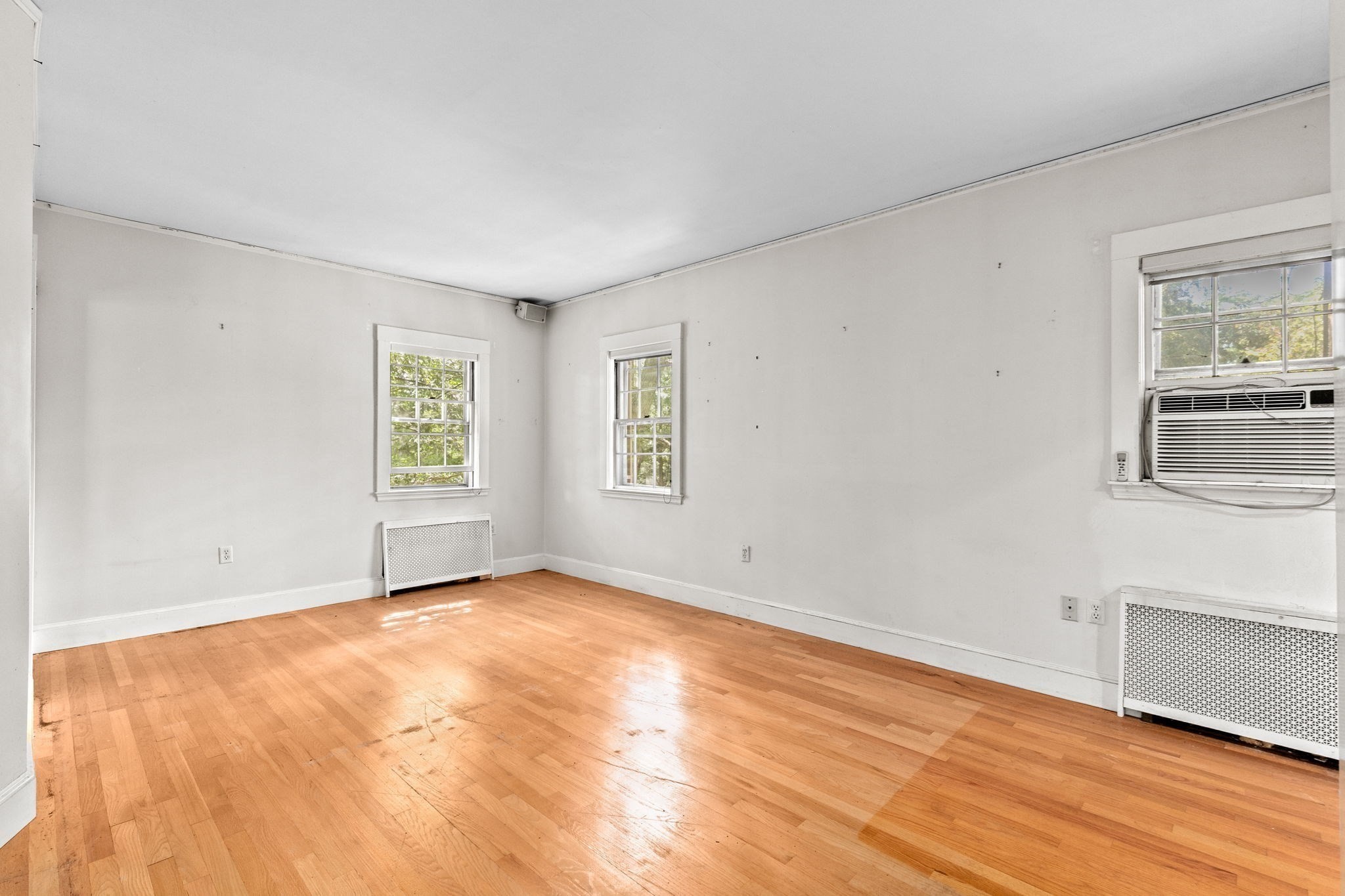 wellesley - #73381446