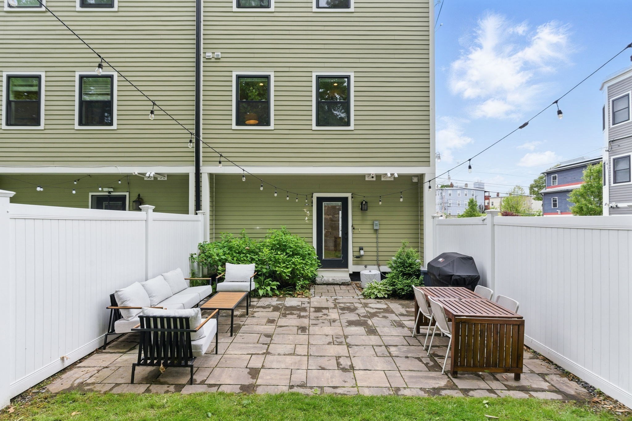 roxbury - #73381636