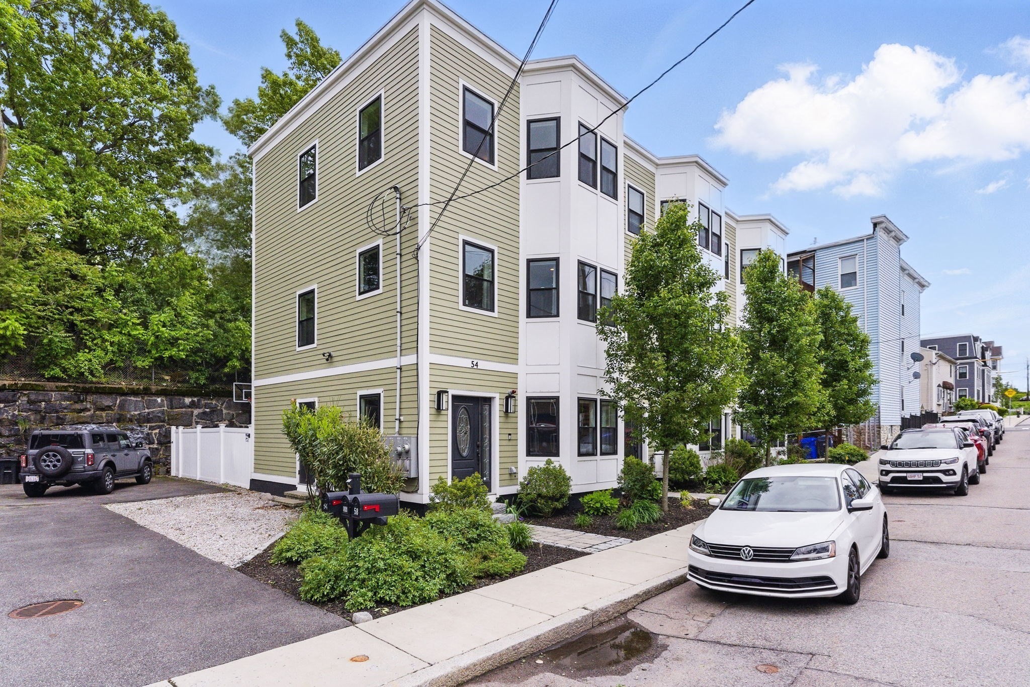 roxbury - #73381636
