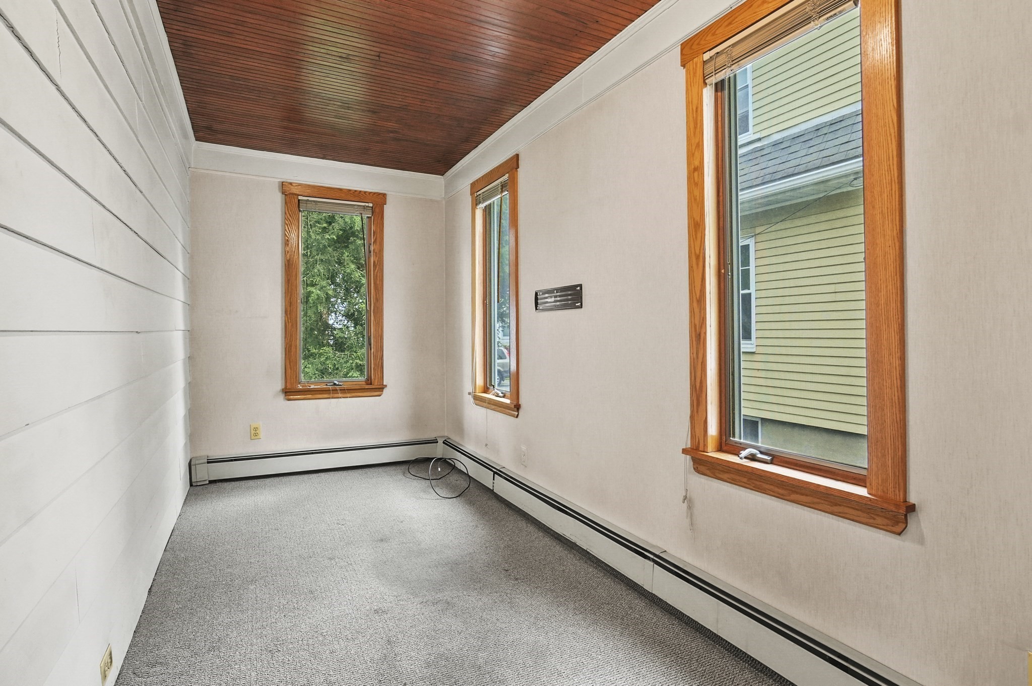 waltham - #73381819