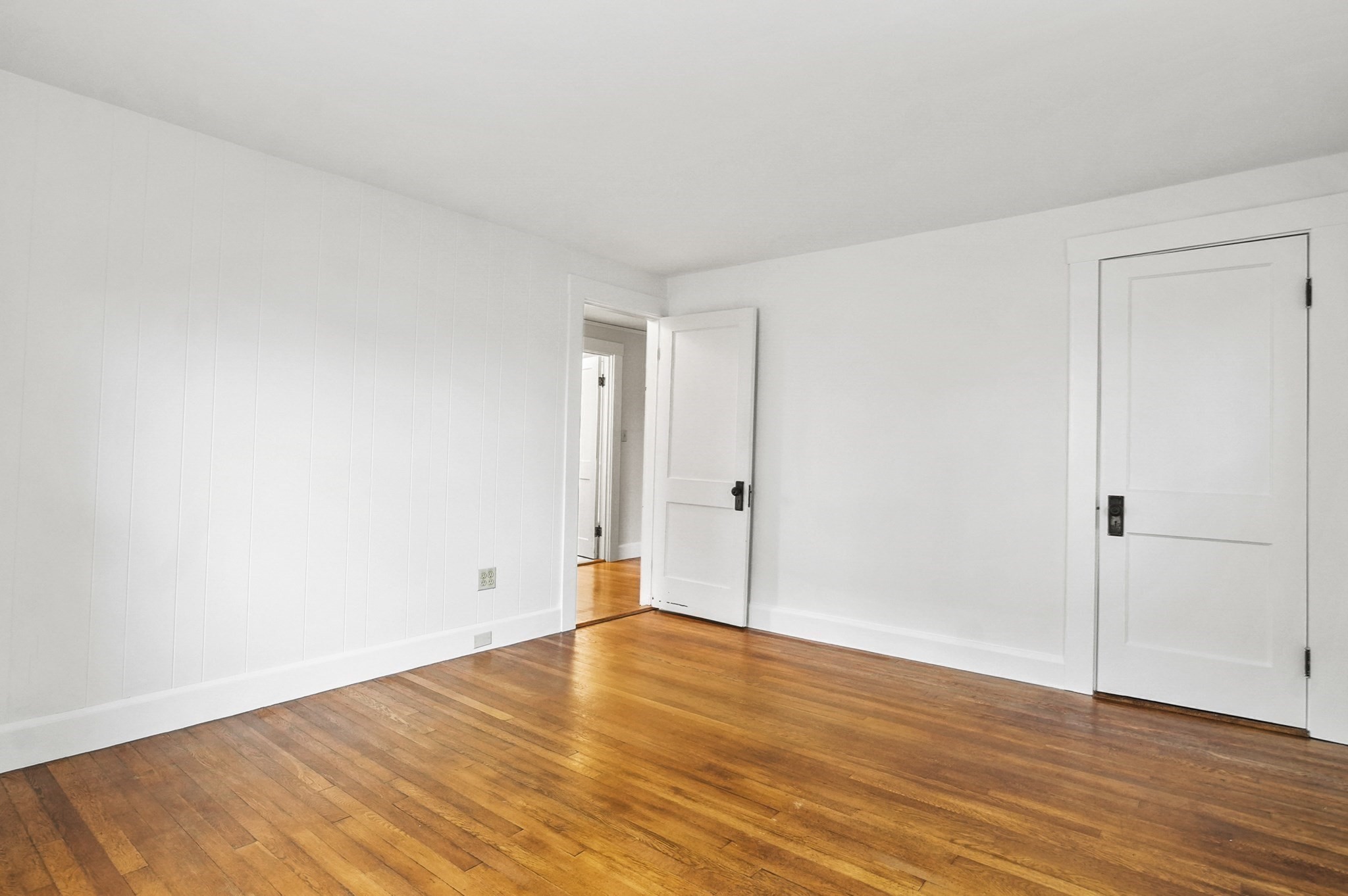 waltham - #73381819