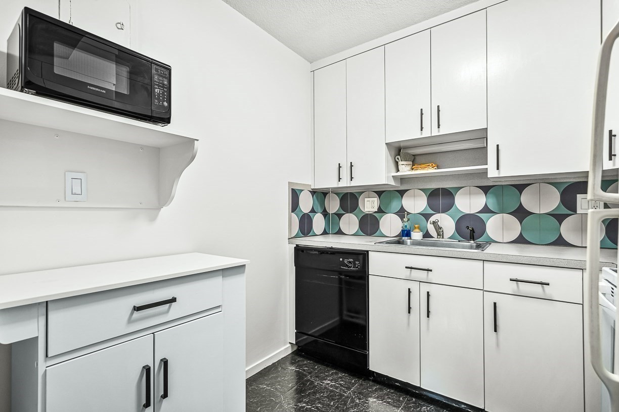 brookline - #73382021