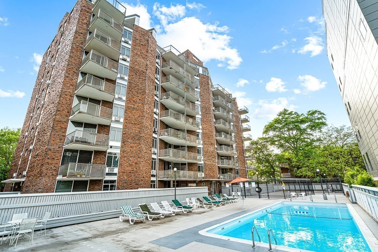 brookline - #73382021