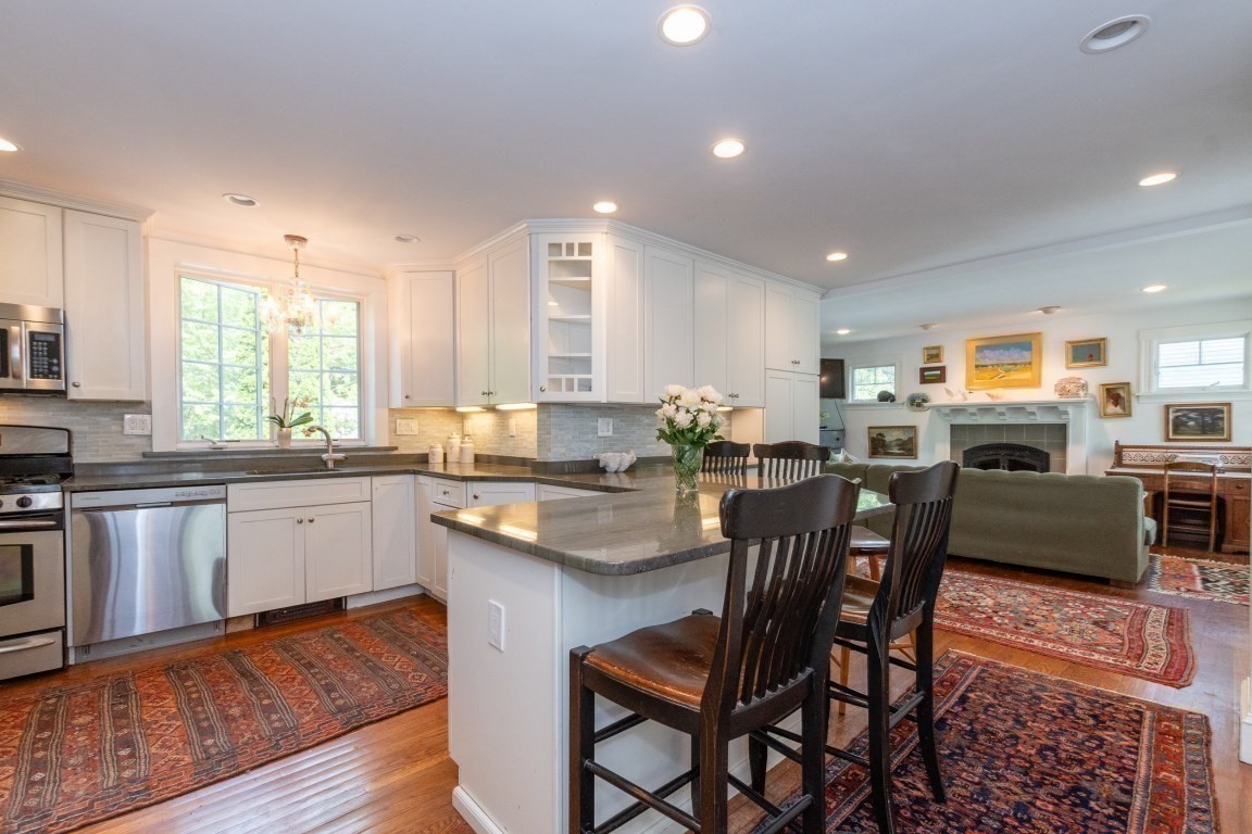 wellesley - #73382406