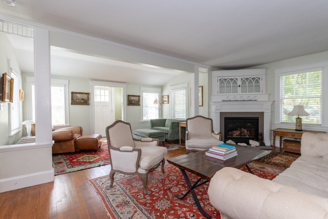 wellesley - #73382406
