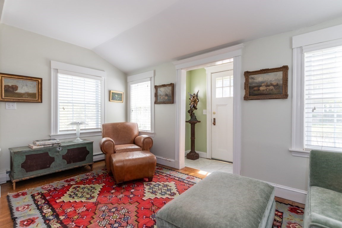wellesley - #73382406
