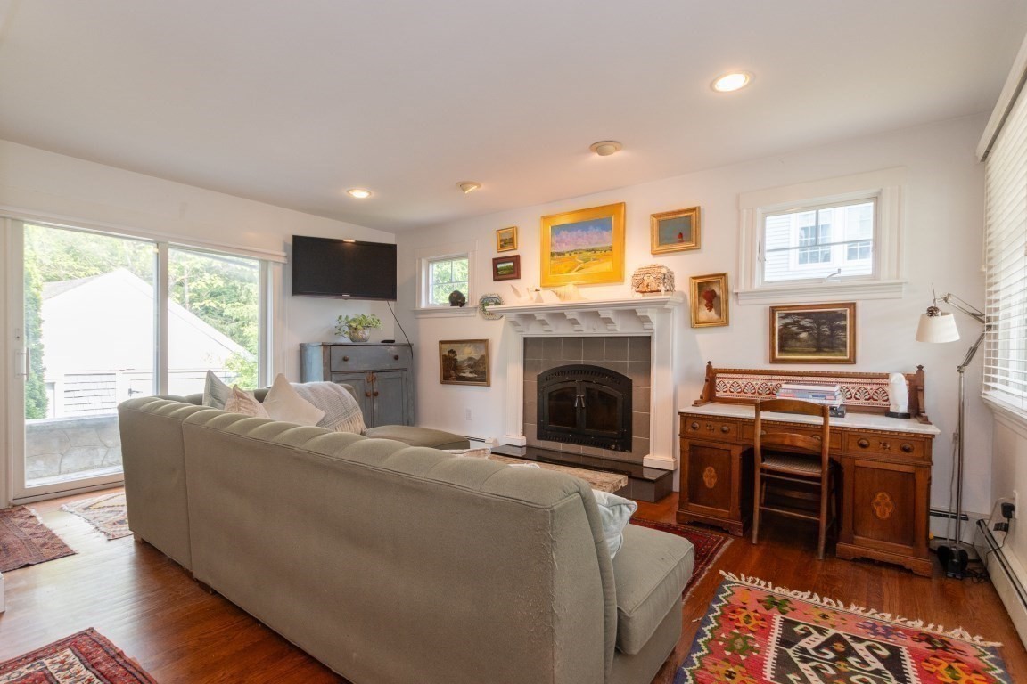 wellesley - #73382406